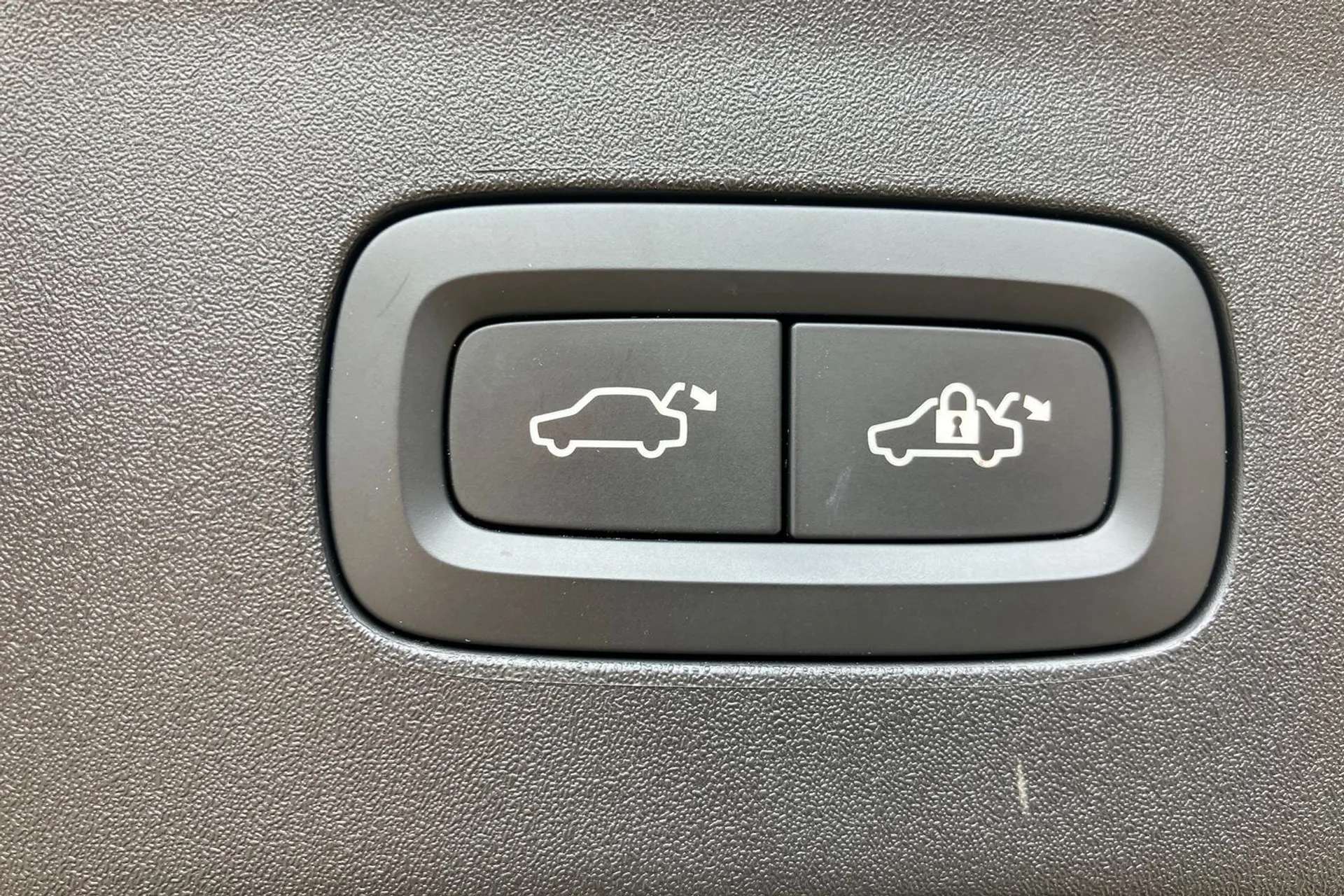 2021 POLESTAR 2 2021 POLESTAR 2