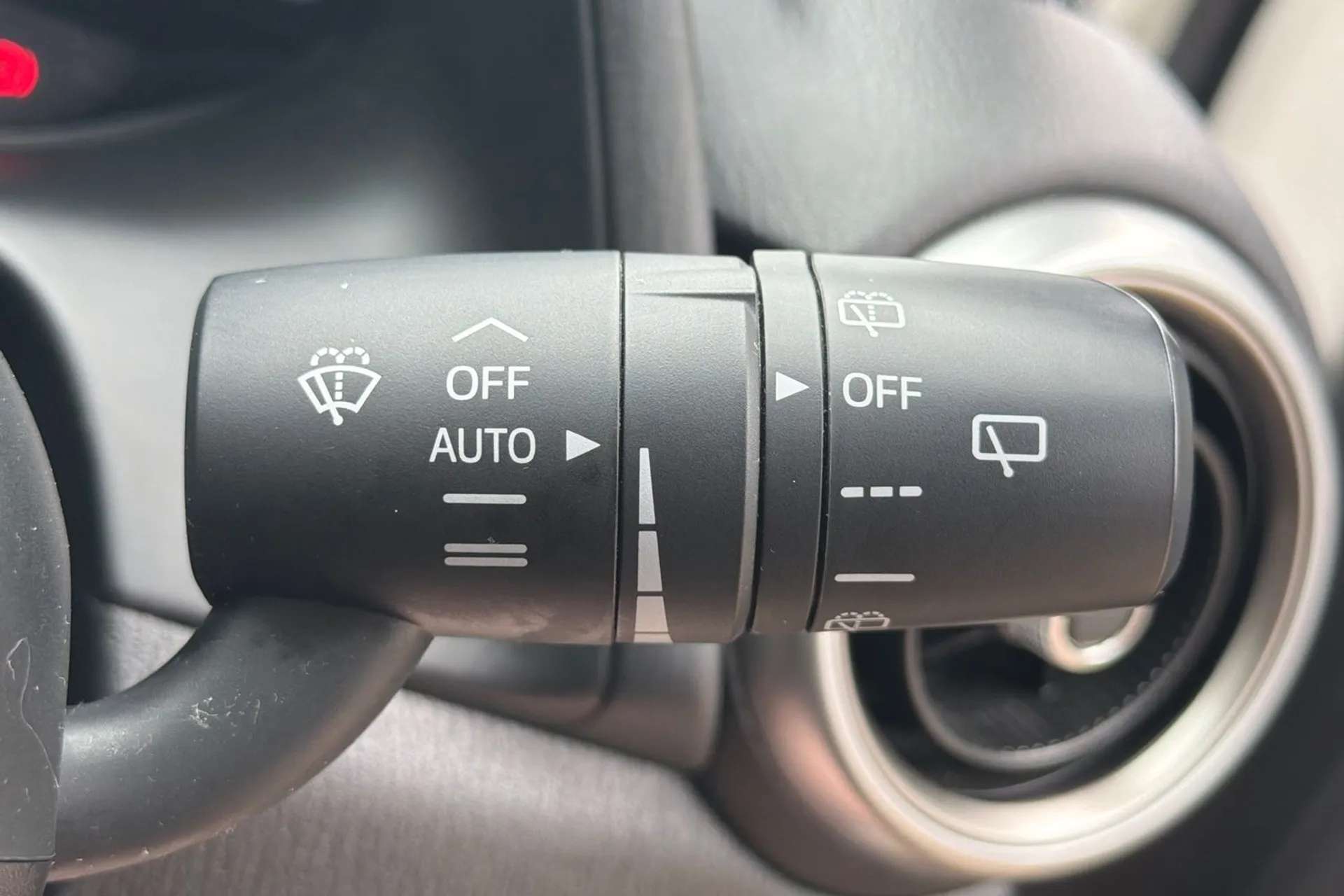 2020 MAZDA MAZDA2 2020 MAZDA MAZDA2