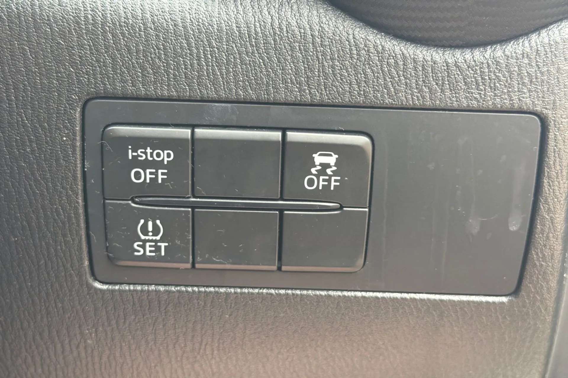 2020 MAZDA MAZDA2 2020 MAZDA MAZDA2