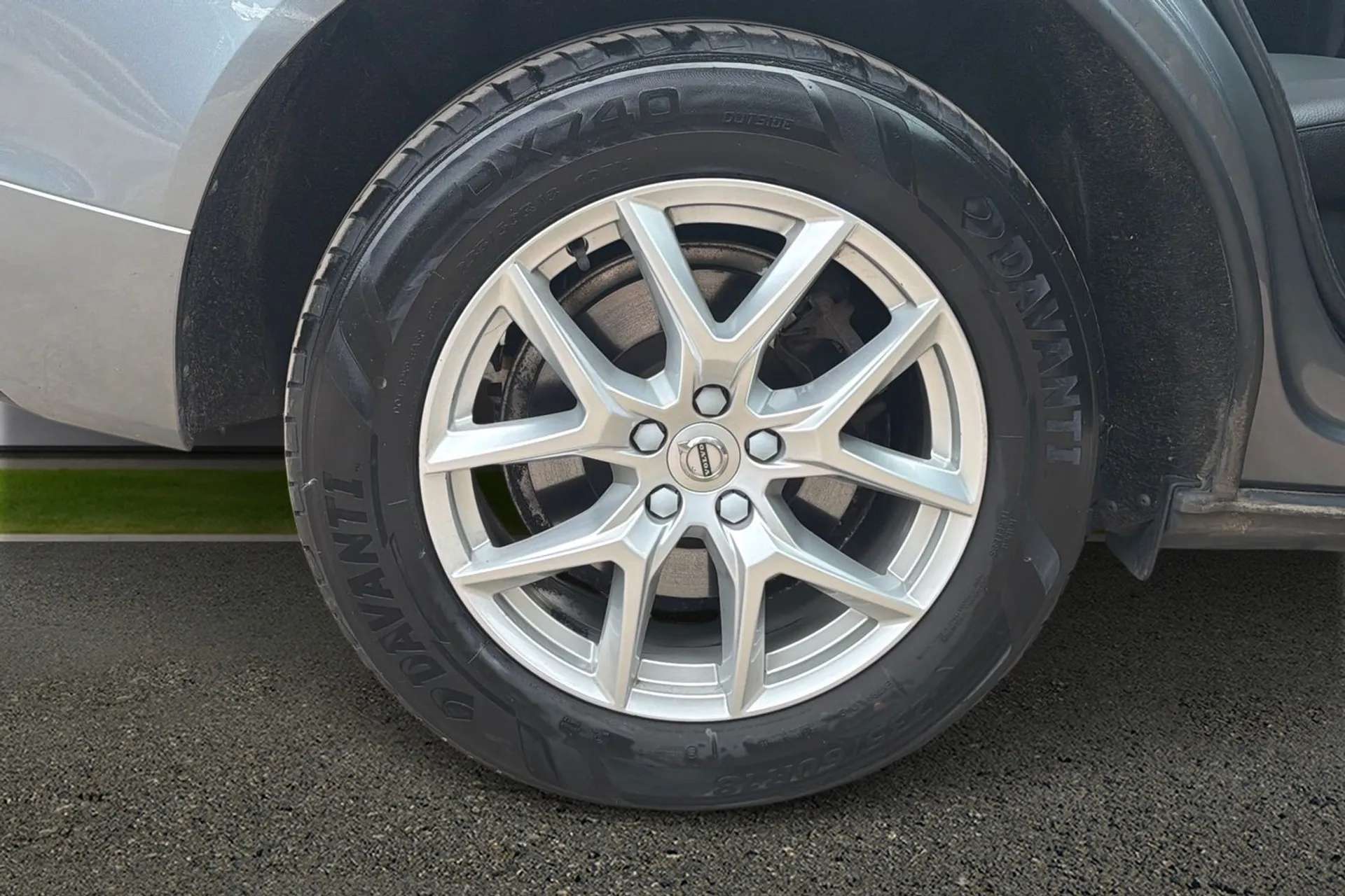 2019 VOLVO XC60 2019 VOLVO XC60