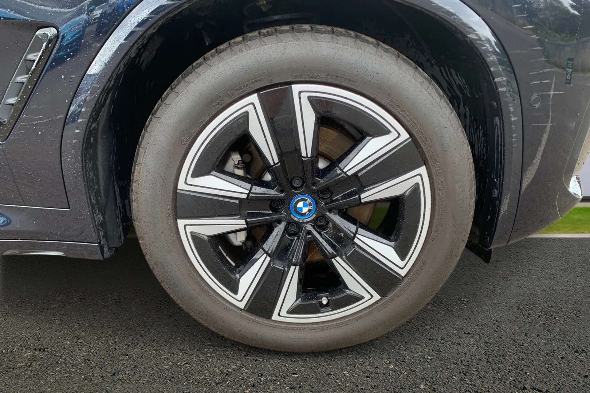2023 BMW IX3 2023 BMW IX3