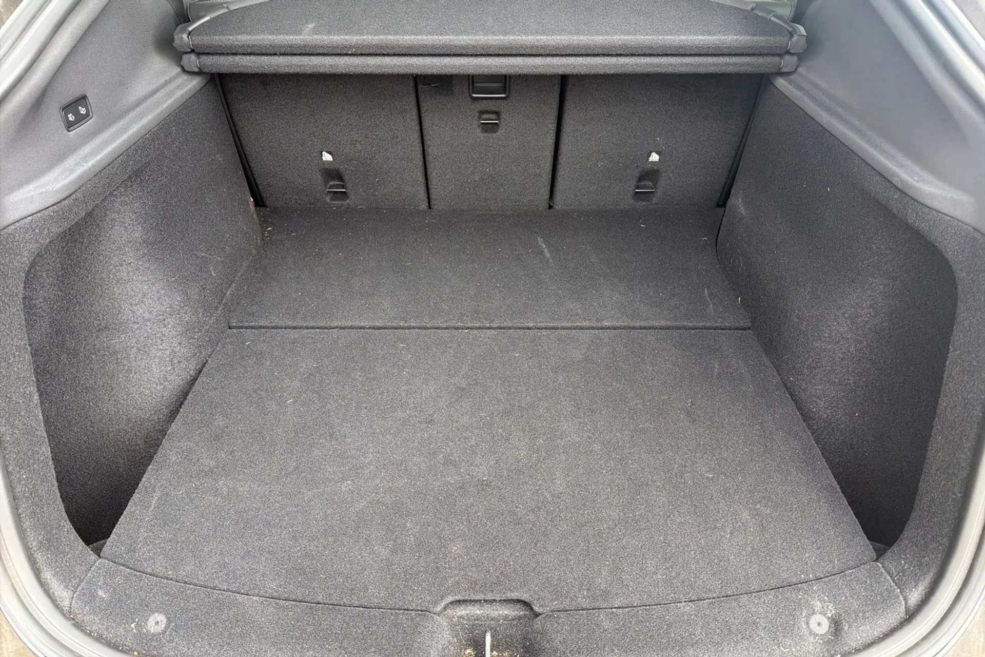 2025 TESLA MODEL Y 2025 TESLA MODEL Y