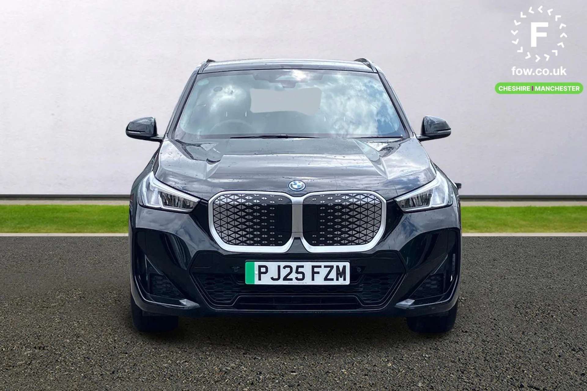 2025 BMW IX1 2025 BMW IX1