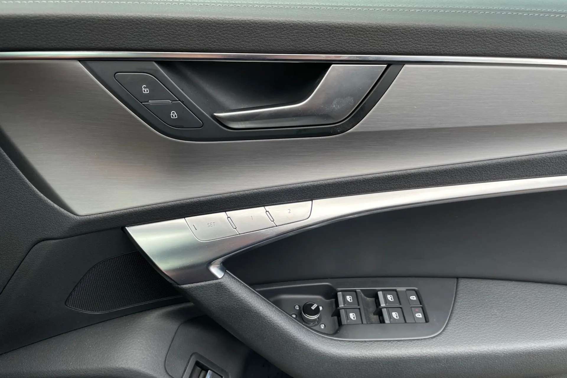 2021 AUDI A6 2021 AUDI A6