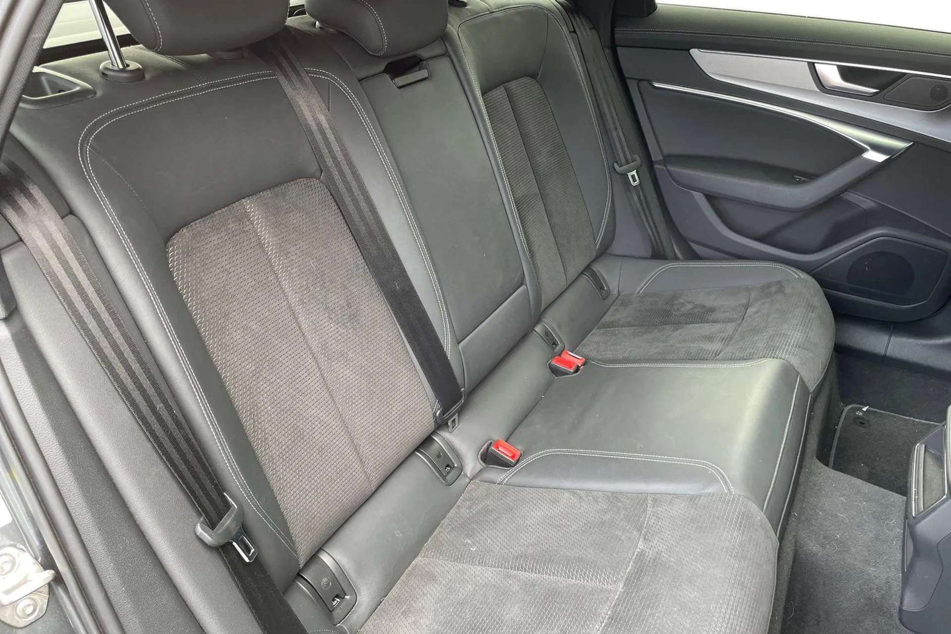 2021 AUDI A6 2021 AUDI A6