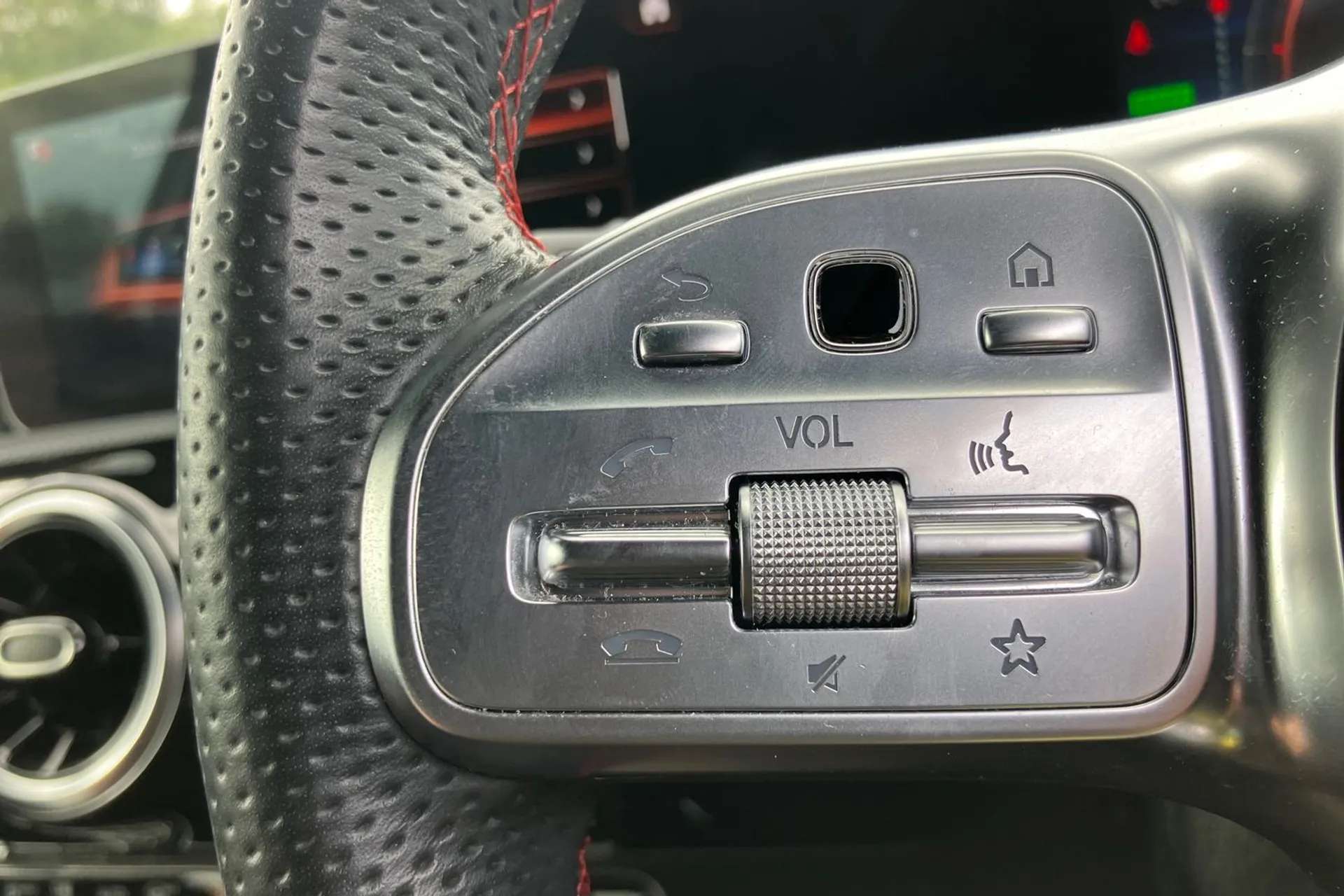 2020 MERCEDES-BENZ A CLASS 2020 MERCEDES-BENZ A CLASS
