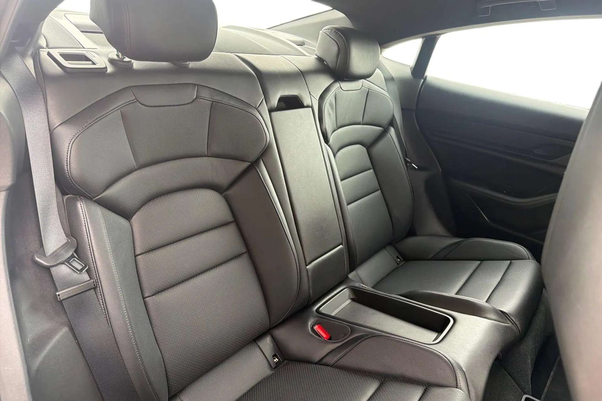 2022 PORSCHE TAYCAN 2022 PORSCHE TAYCAN