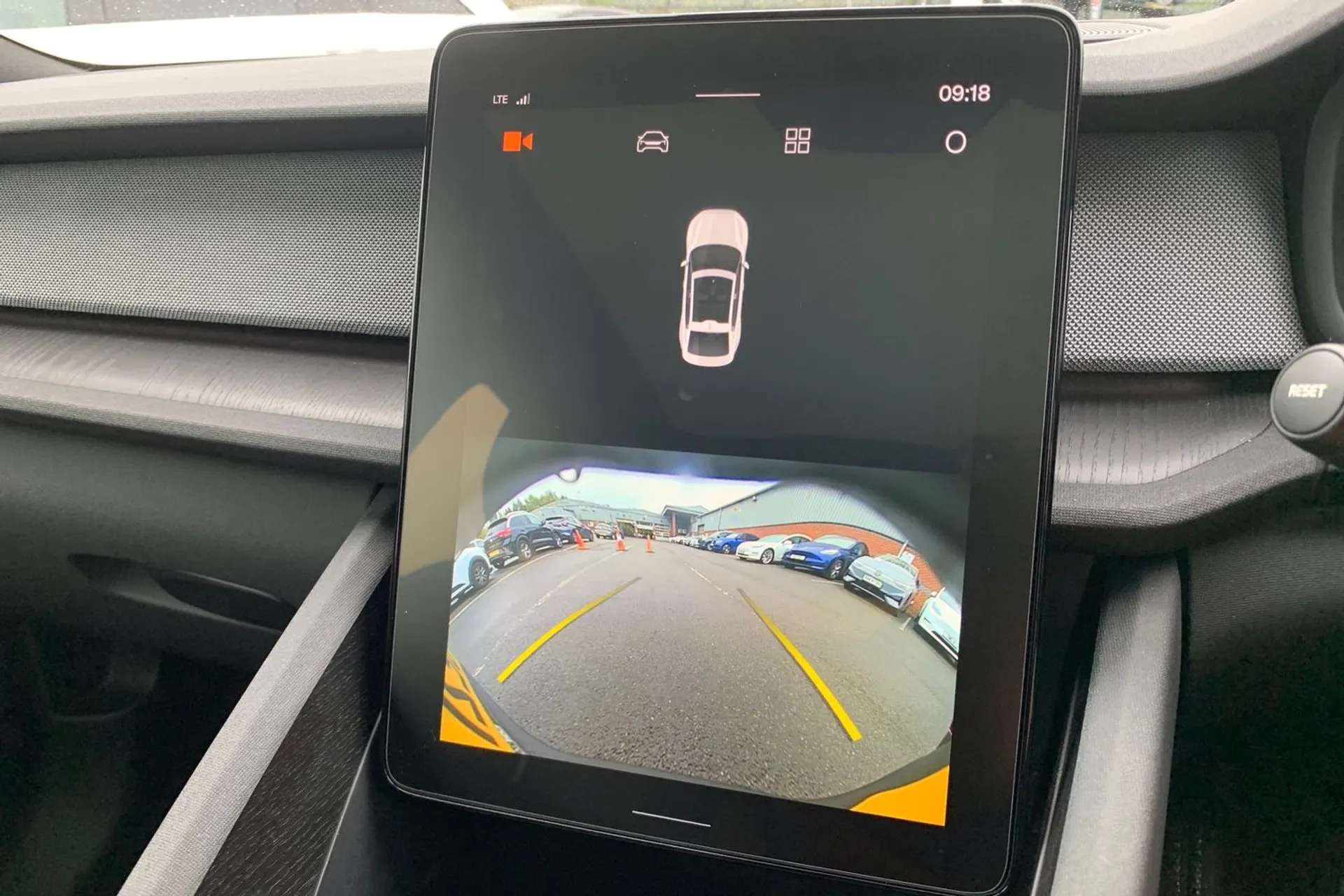 2021 POLESTAR 2 2021 POLESTAR 2
