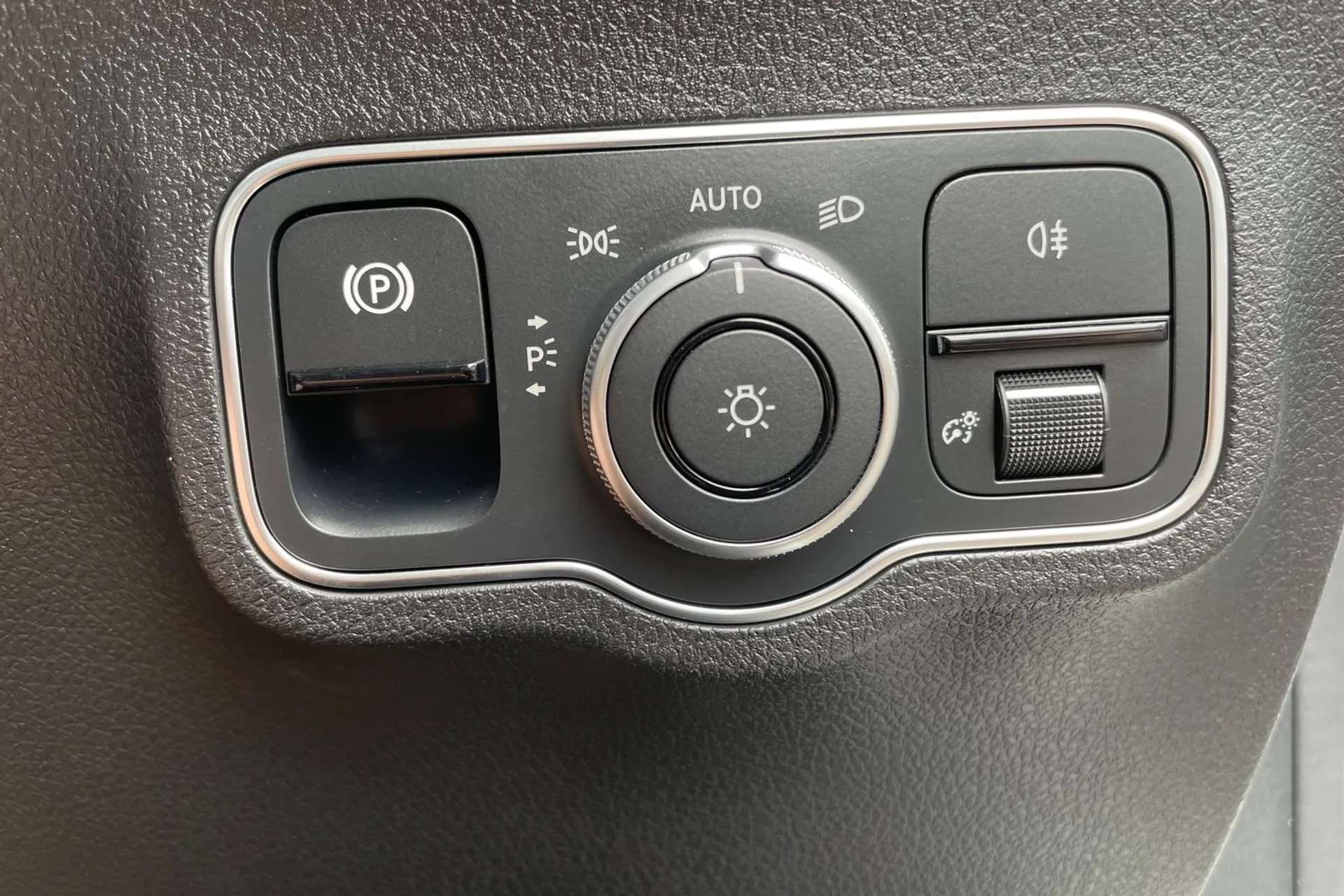2023 MERCEDES-BENZ EQB 2023 MERCEDES-BENZ EQB