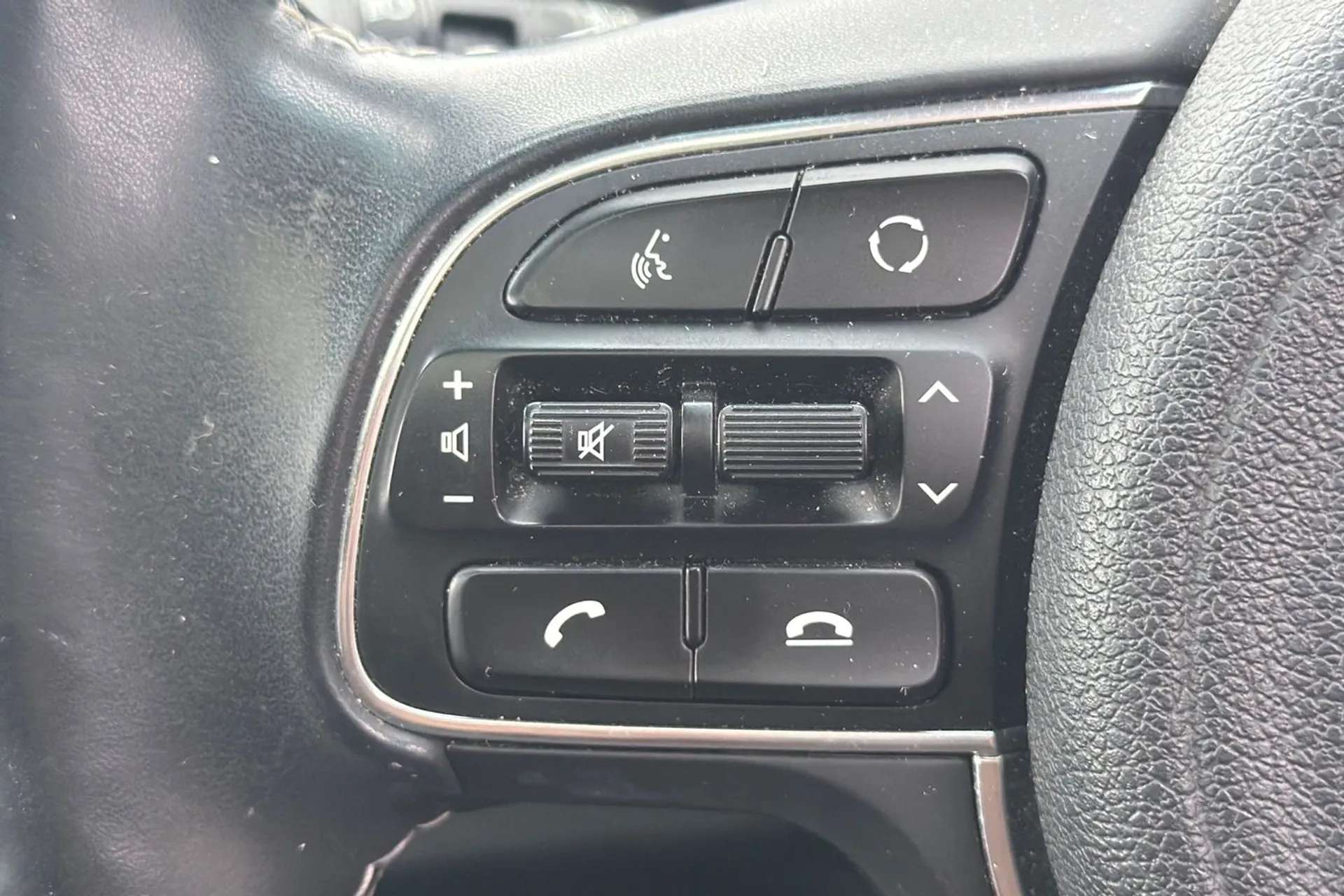 2021 KIA E-NIRO 2021 KIA E-NIRO