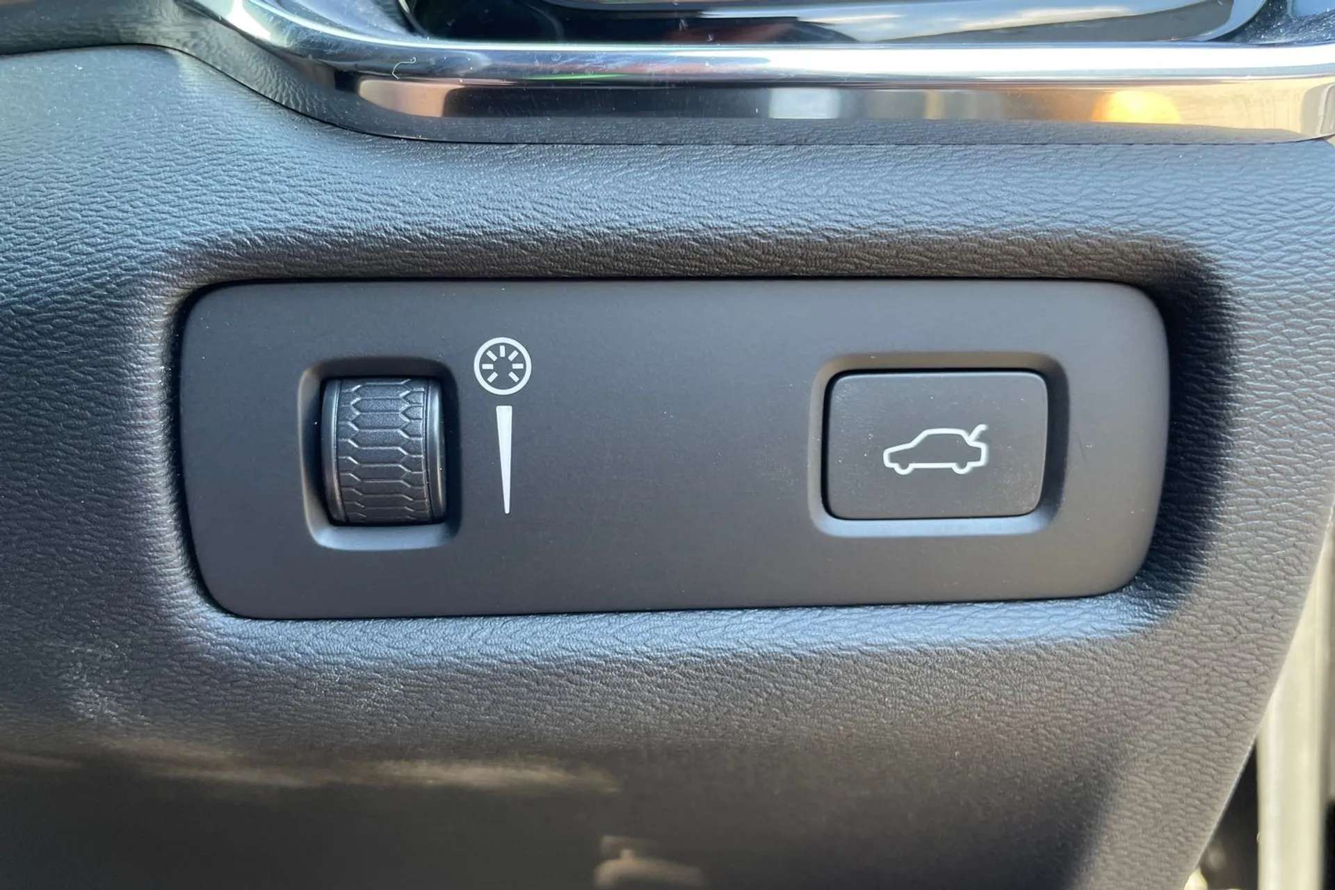 2018 VOLVO V60 2018 VOLVO V60
