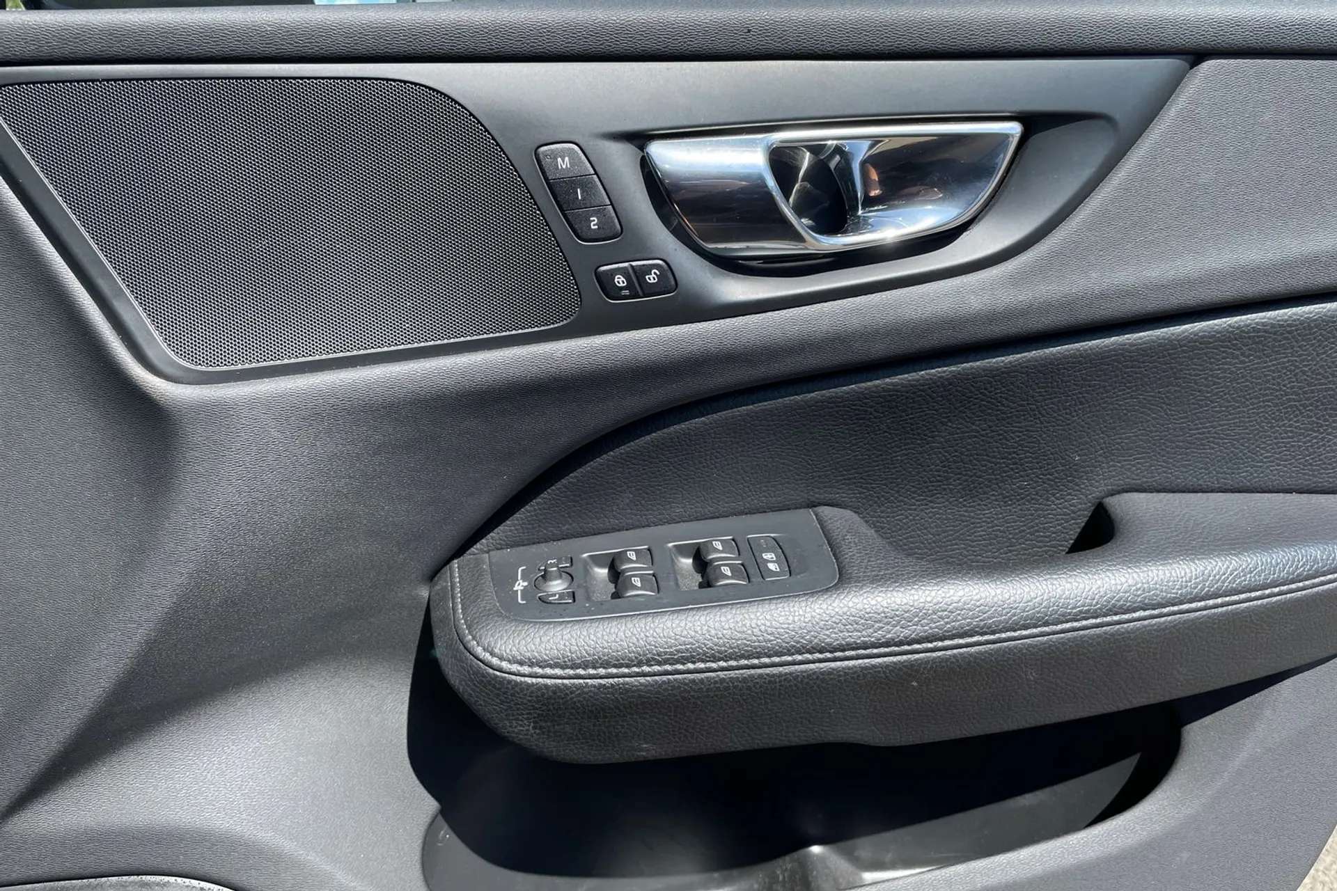 2018 VOLVO V60 2018 VOLVO V60