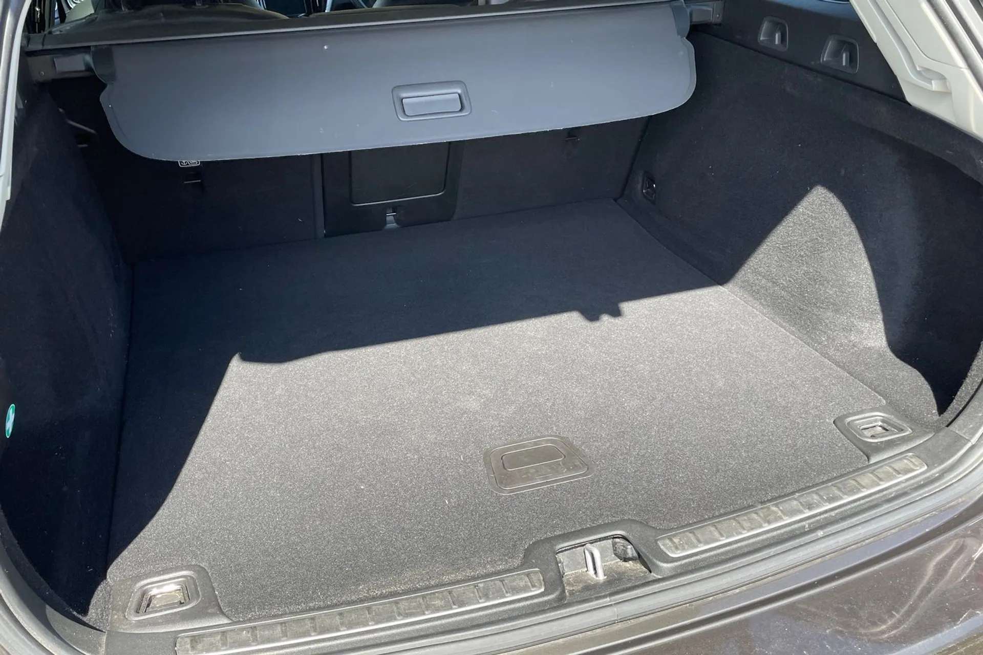 2018 VOLVO V60 2018 VOLVO V60
