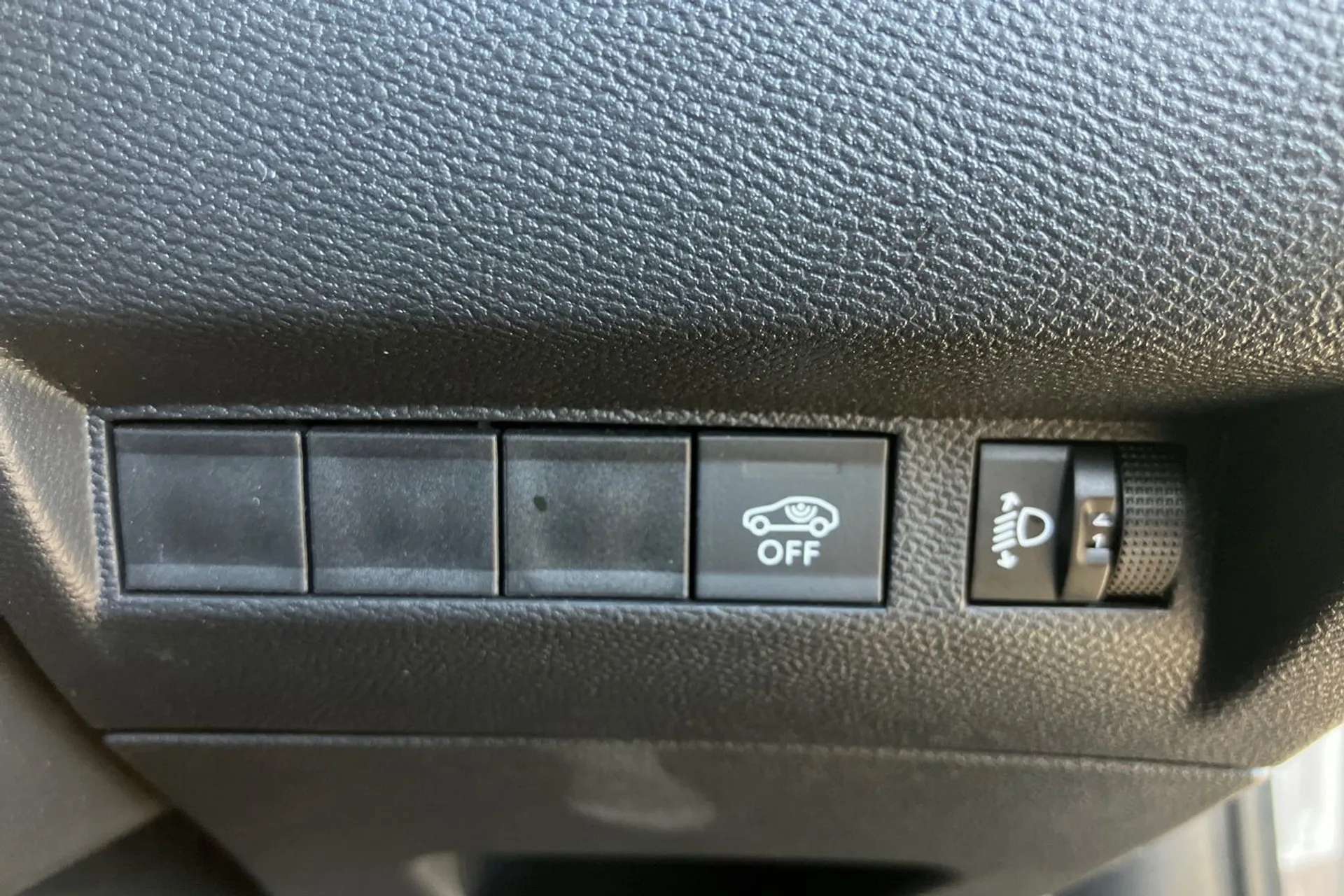 2024 PEUGEOT 2008 2024 PEUGEOT 2008
