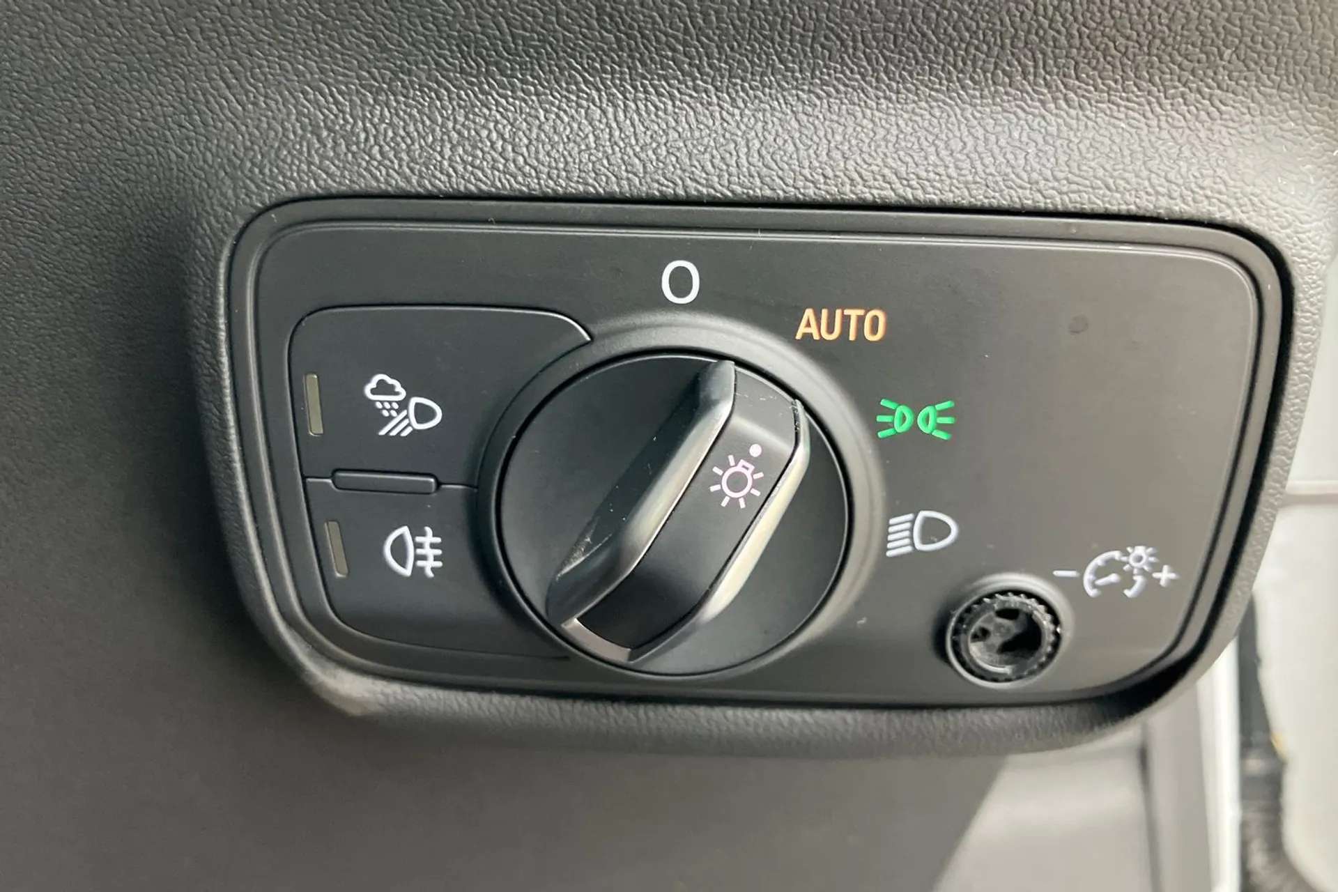 2023 AUDI TT 2023 AUDI TT