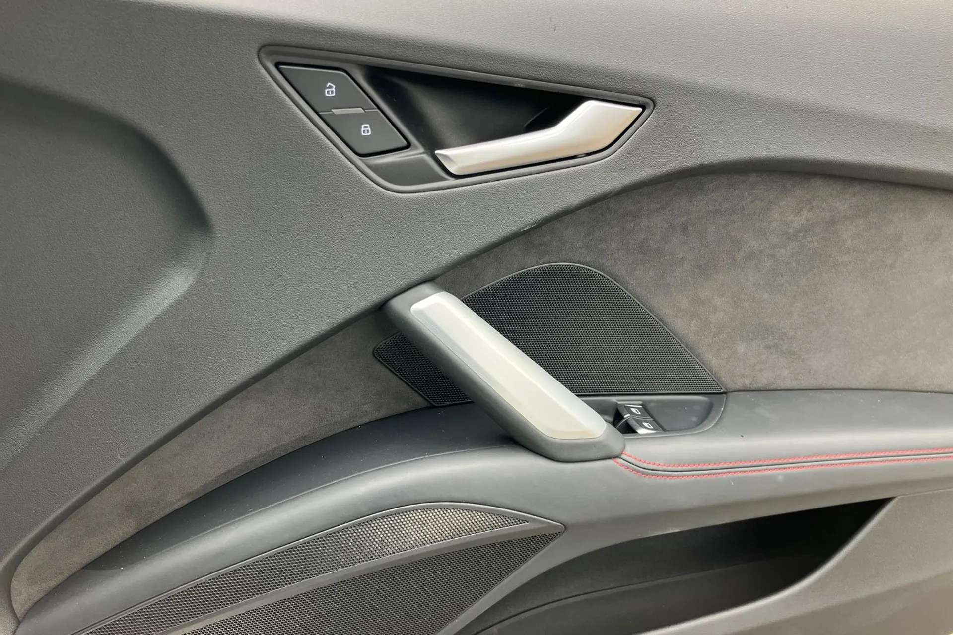 2023 AUDI TT 2023 AUDI TT