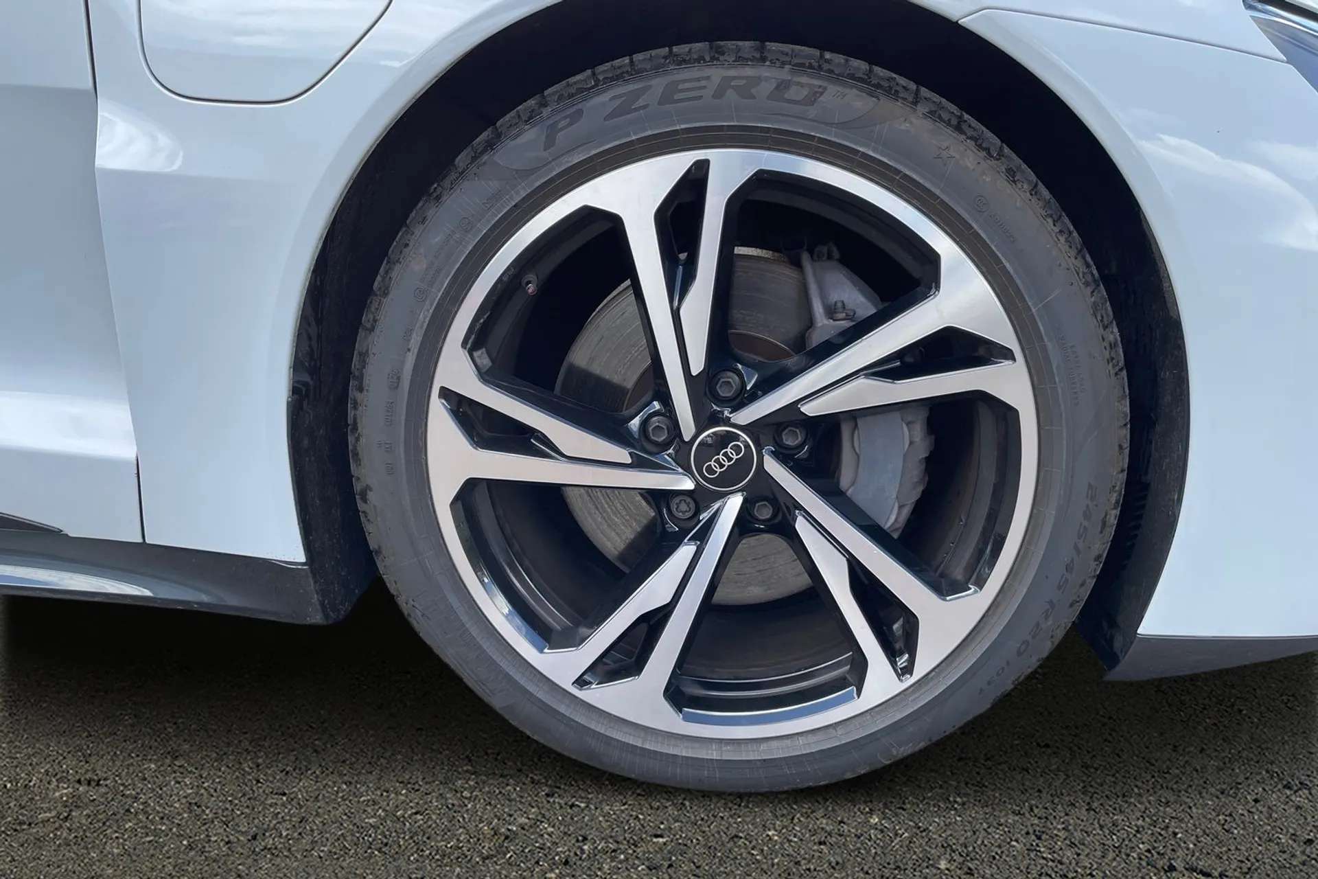 2023 AUDI E-TRON GT 2023 AUDI E-TRON GT