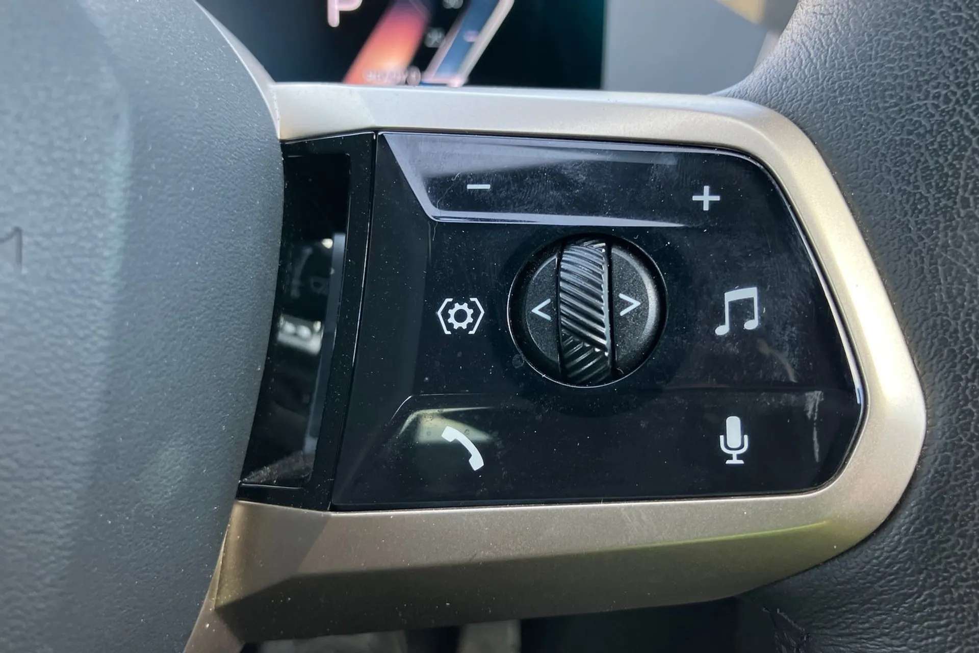2022 BMW IX 2022 BMW IX
