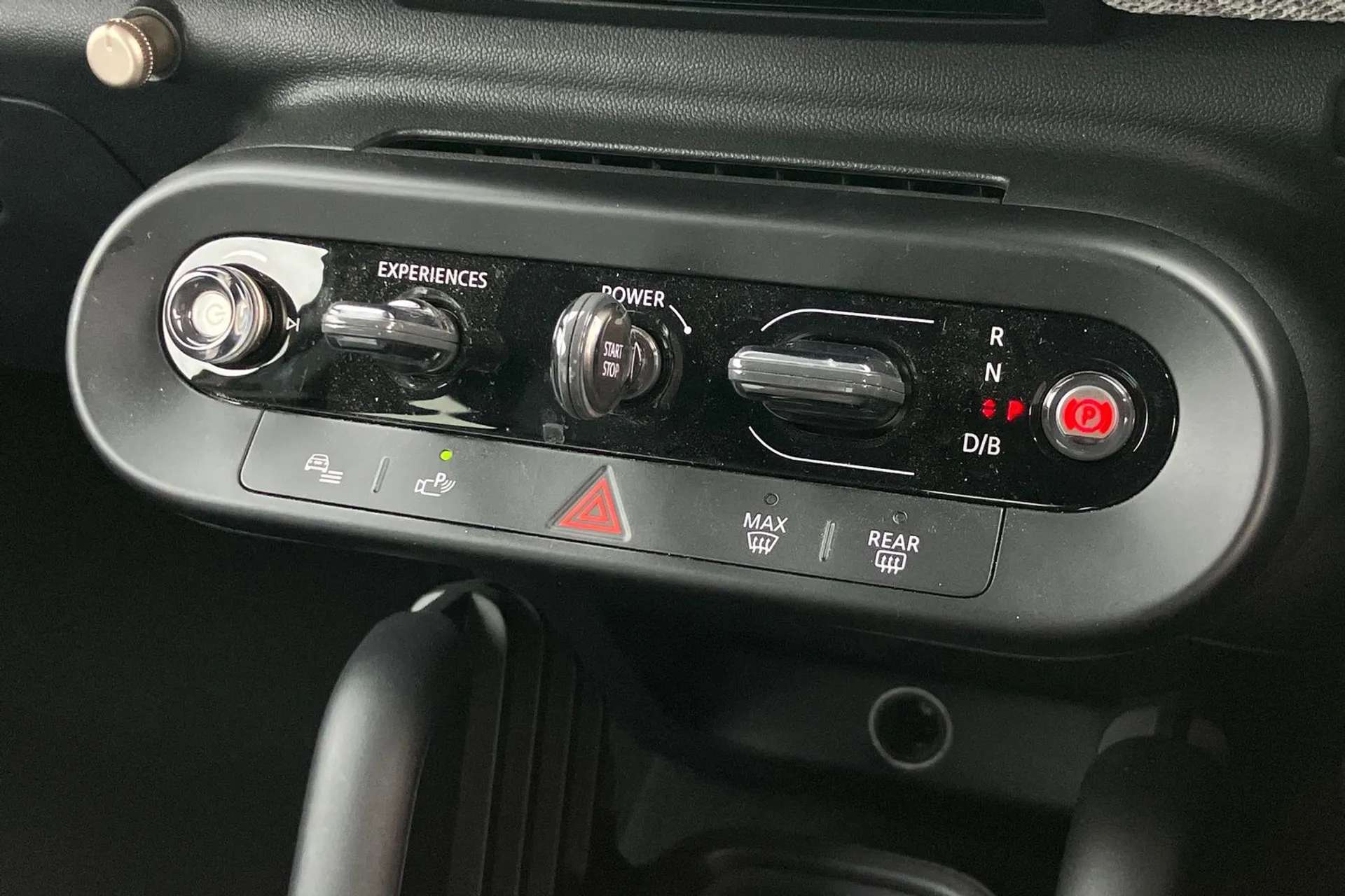 2025 MINI COOPER 2025 MINI COOPER