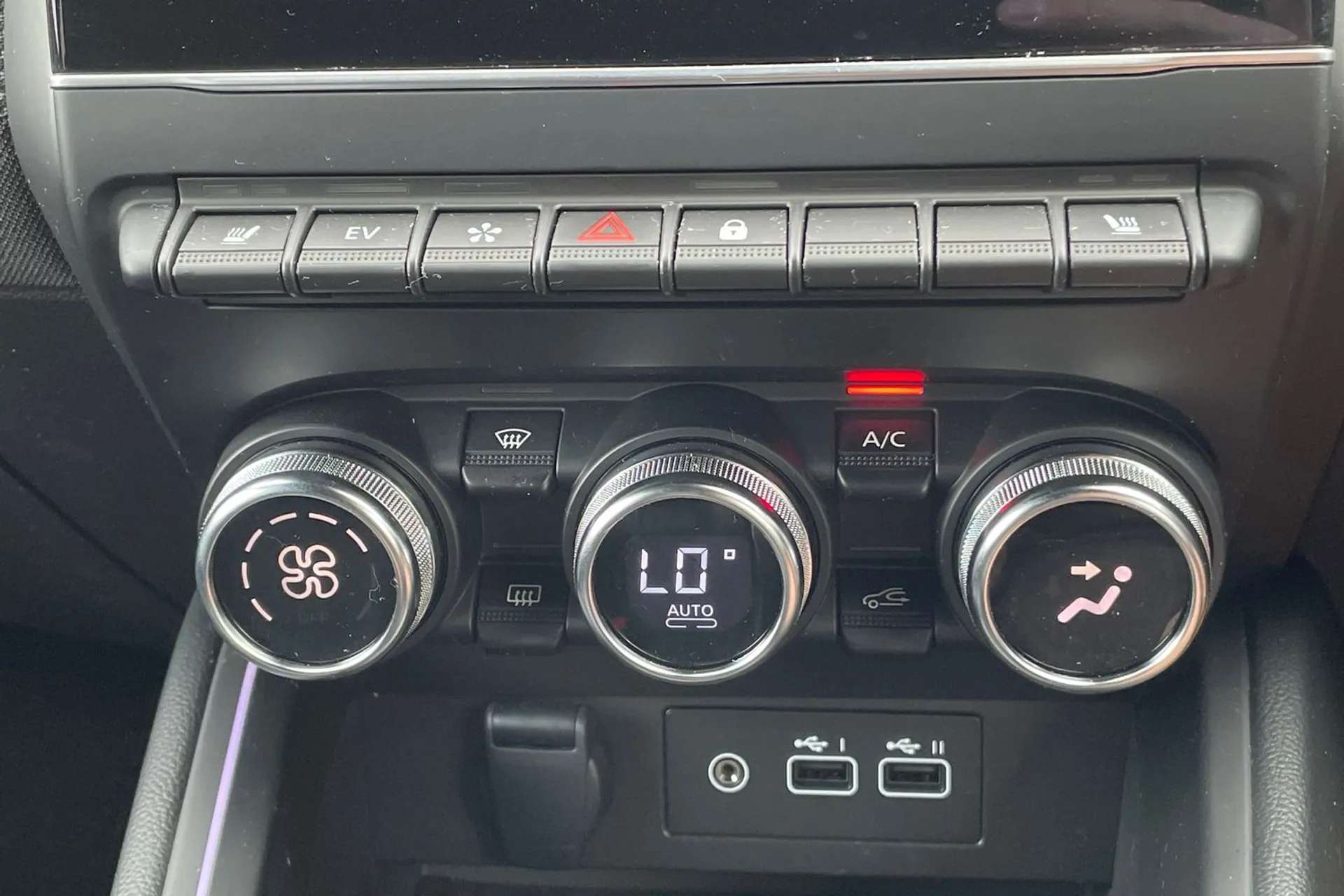 2025 RENAULT CLIO 2025 RENAULT CLIO