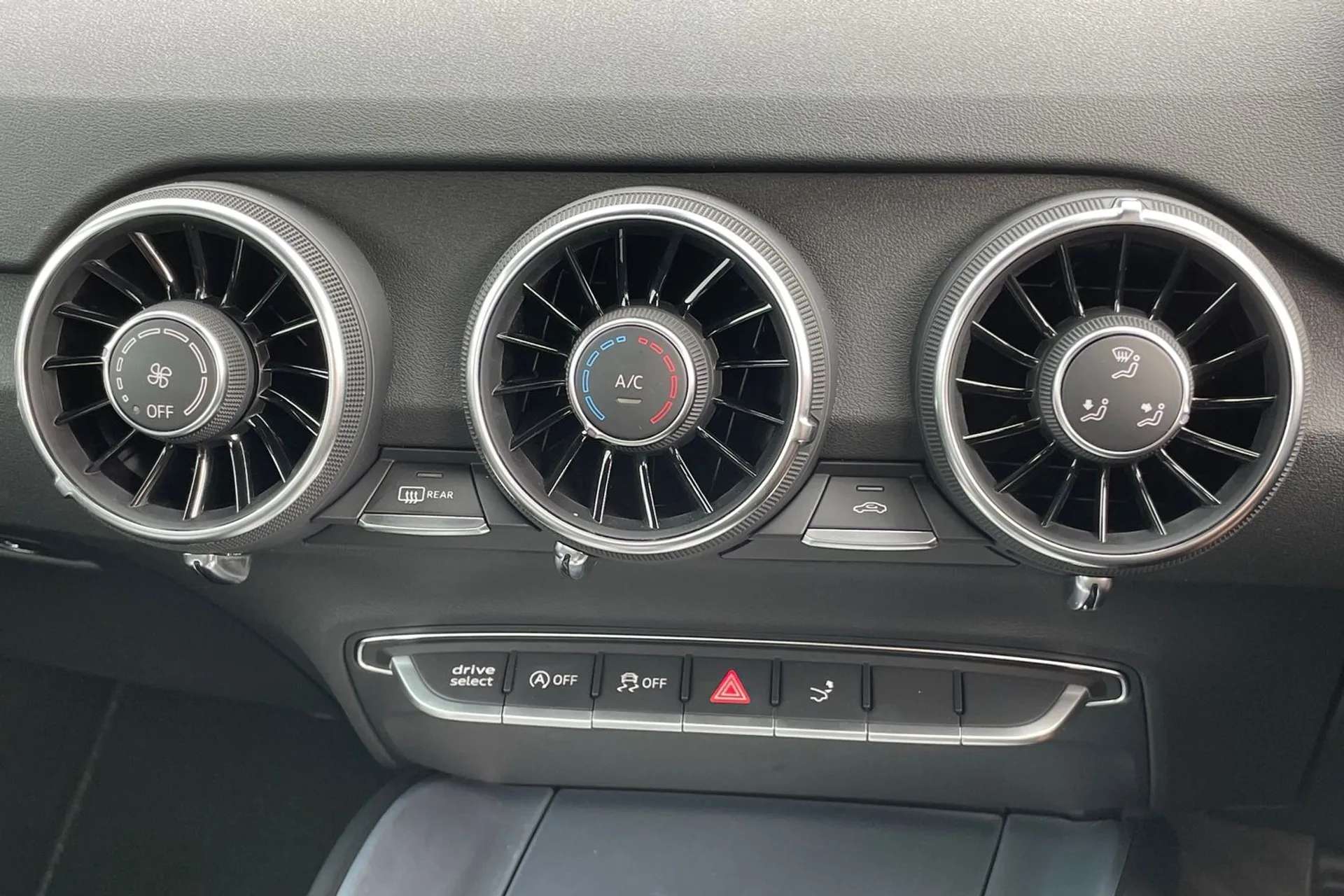 2021 AUDI TT 2021 AUDI TT