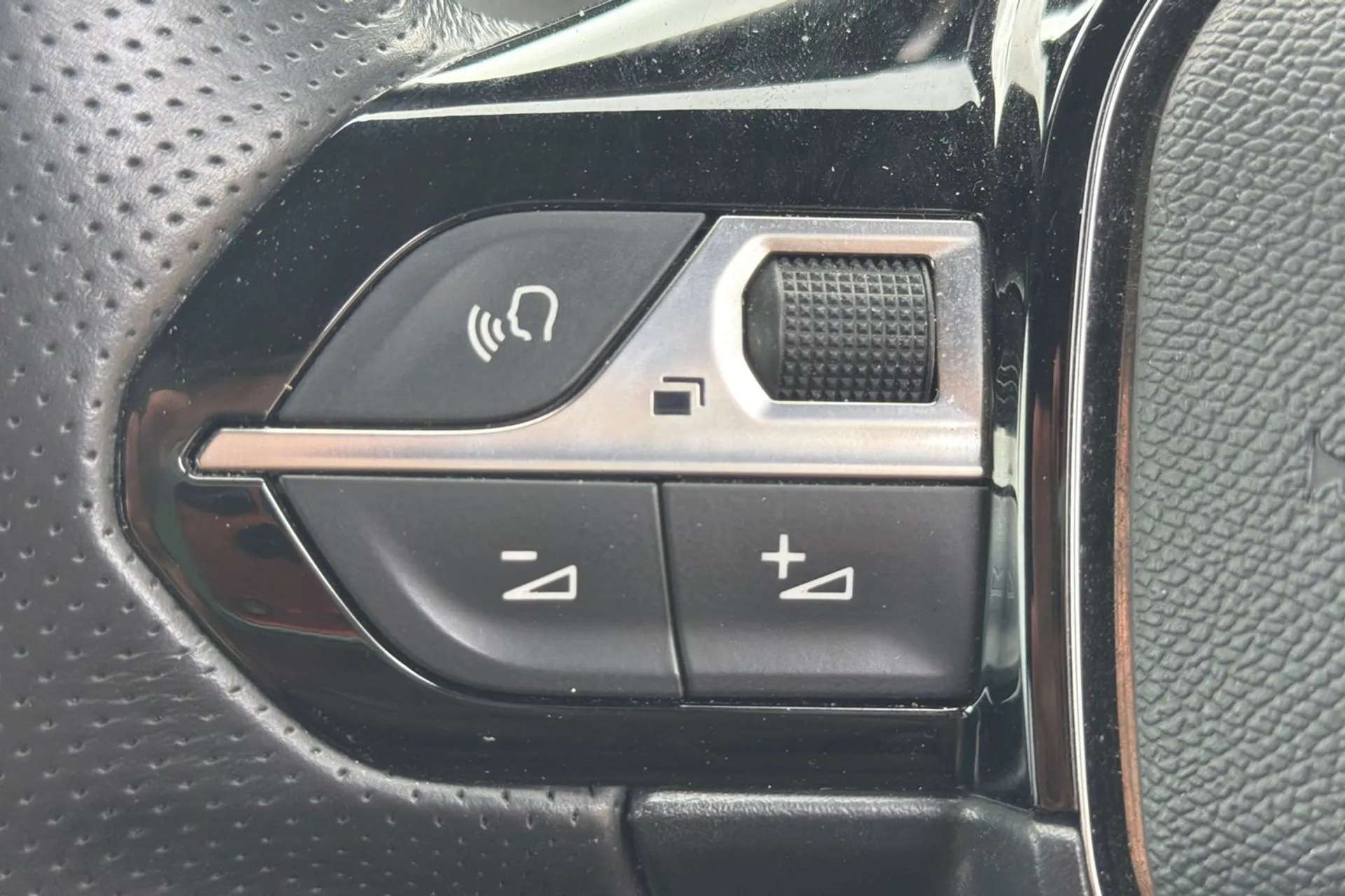 2022 PEUGEOT 208 2022 PEUGEOT 208