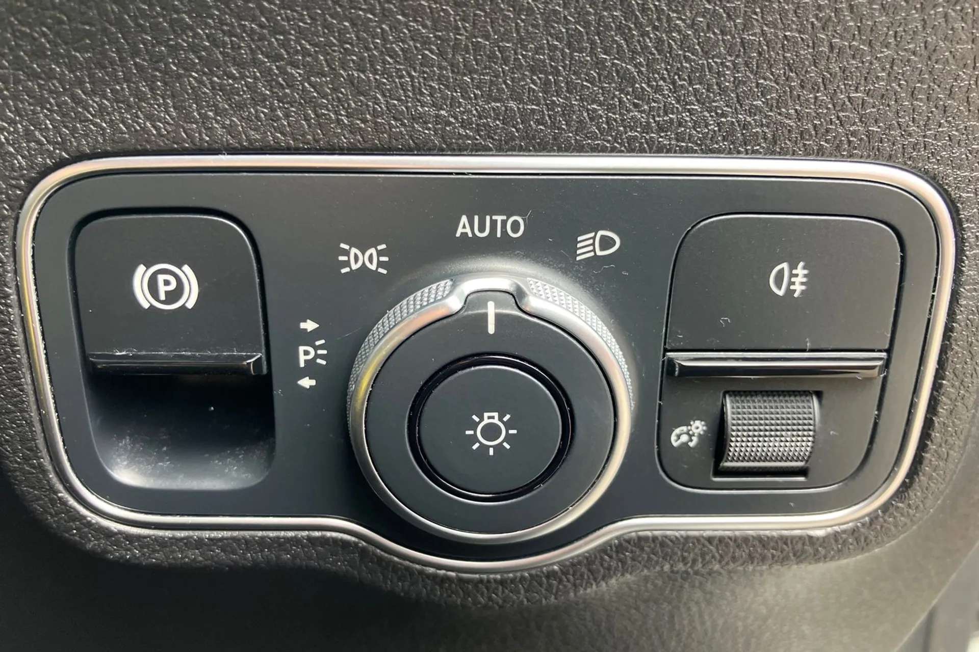 2023 MERCEDES-BENZ EQB 2023 MERCEDES-BENZ EQB