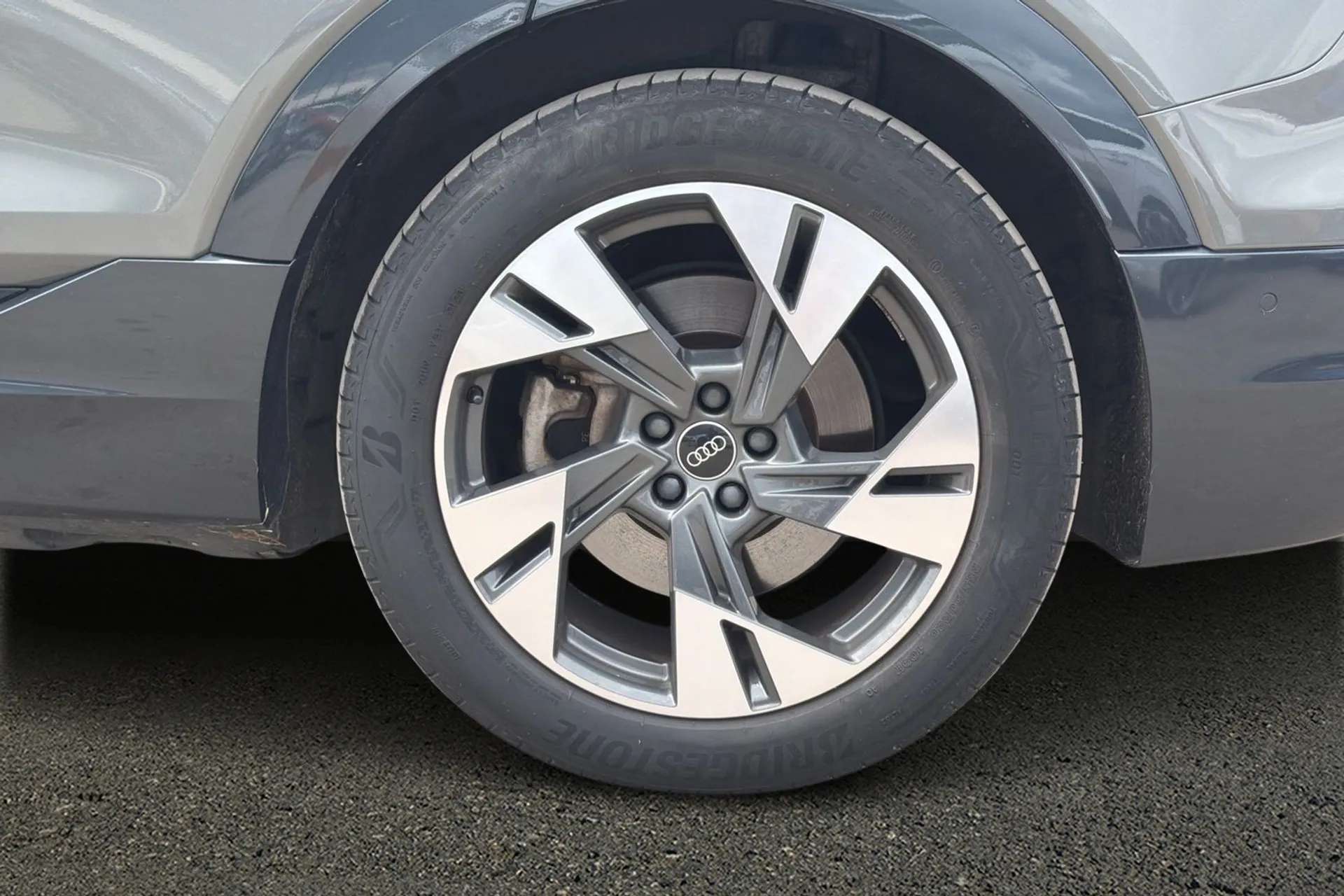 2024 AUDI Q8 2024 AUDI Q8