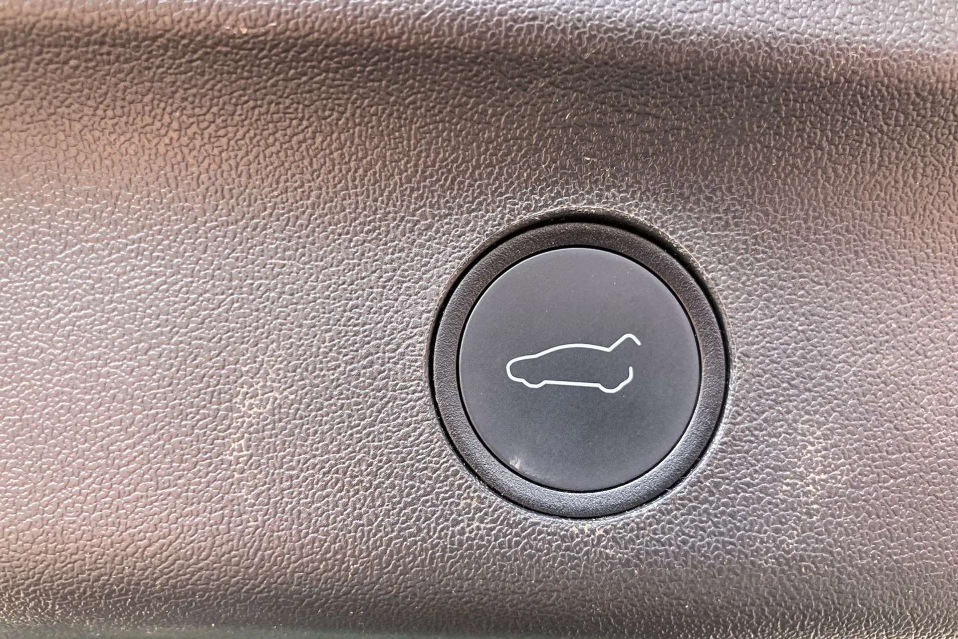 2022 TESLA MODEL Y 2022 TESLA MODEL Y