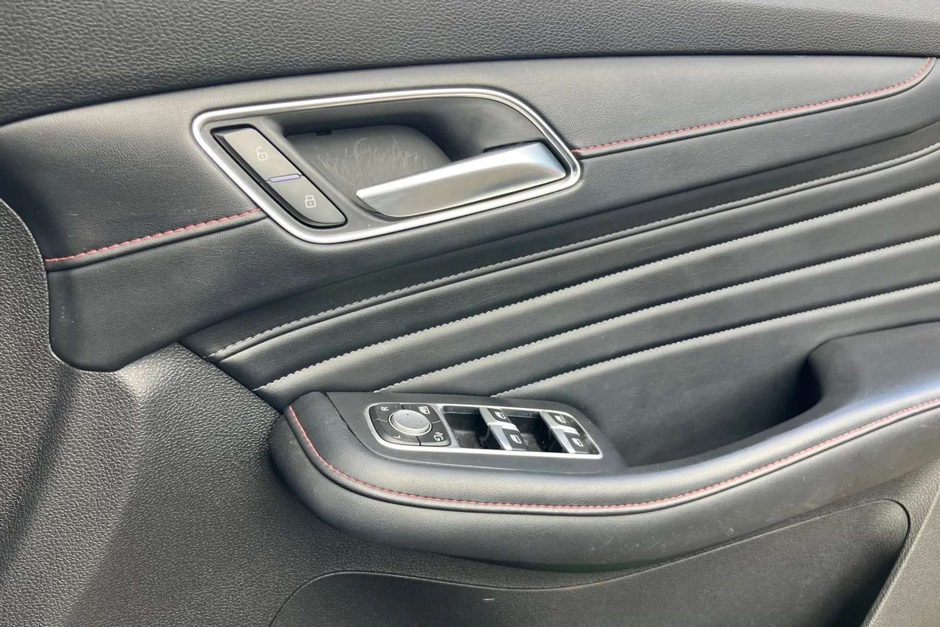 2023 MG MOTOR UK HS 2023 MG MOTOR UK HS