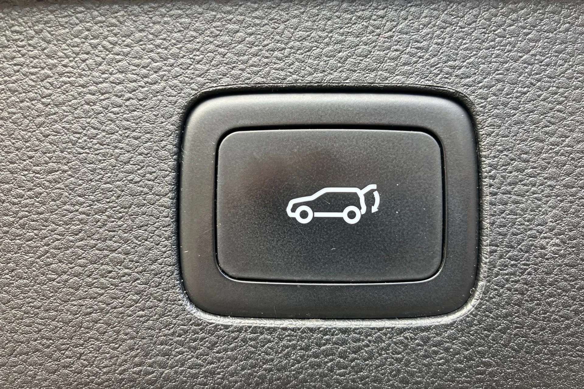 2023 MG MOTOR UK HS 2023 MG MOTOR UK HS