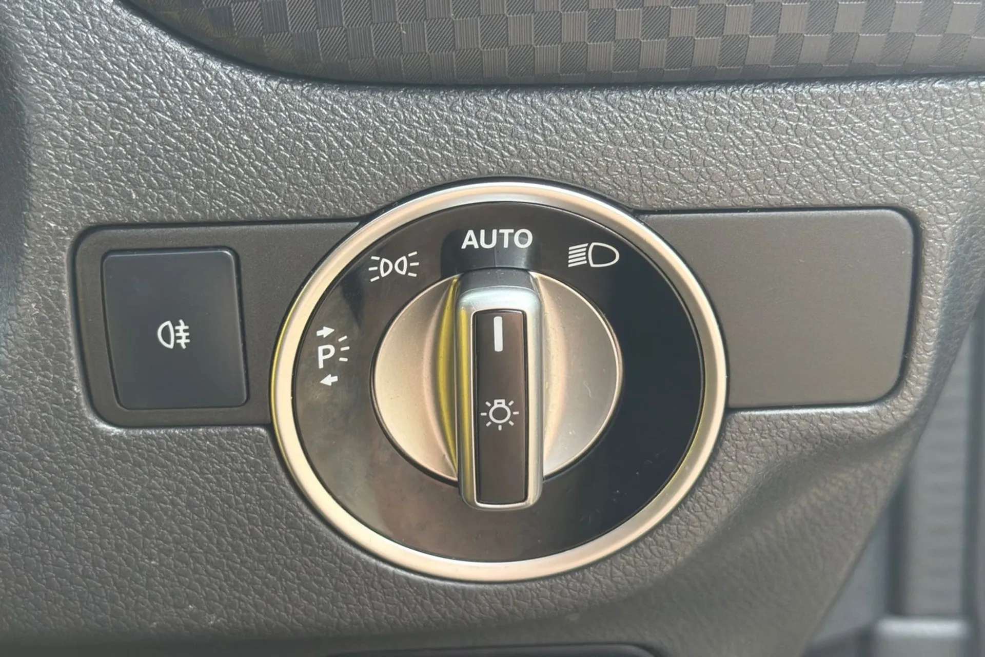 2018 MERCEDES-BENZ A CLASS 2018 MERCEDES-BENZ A CLASS