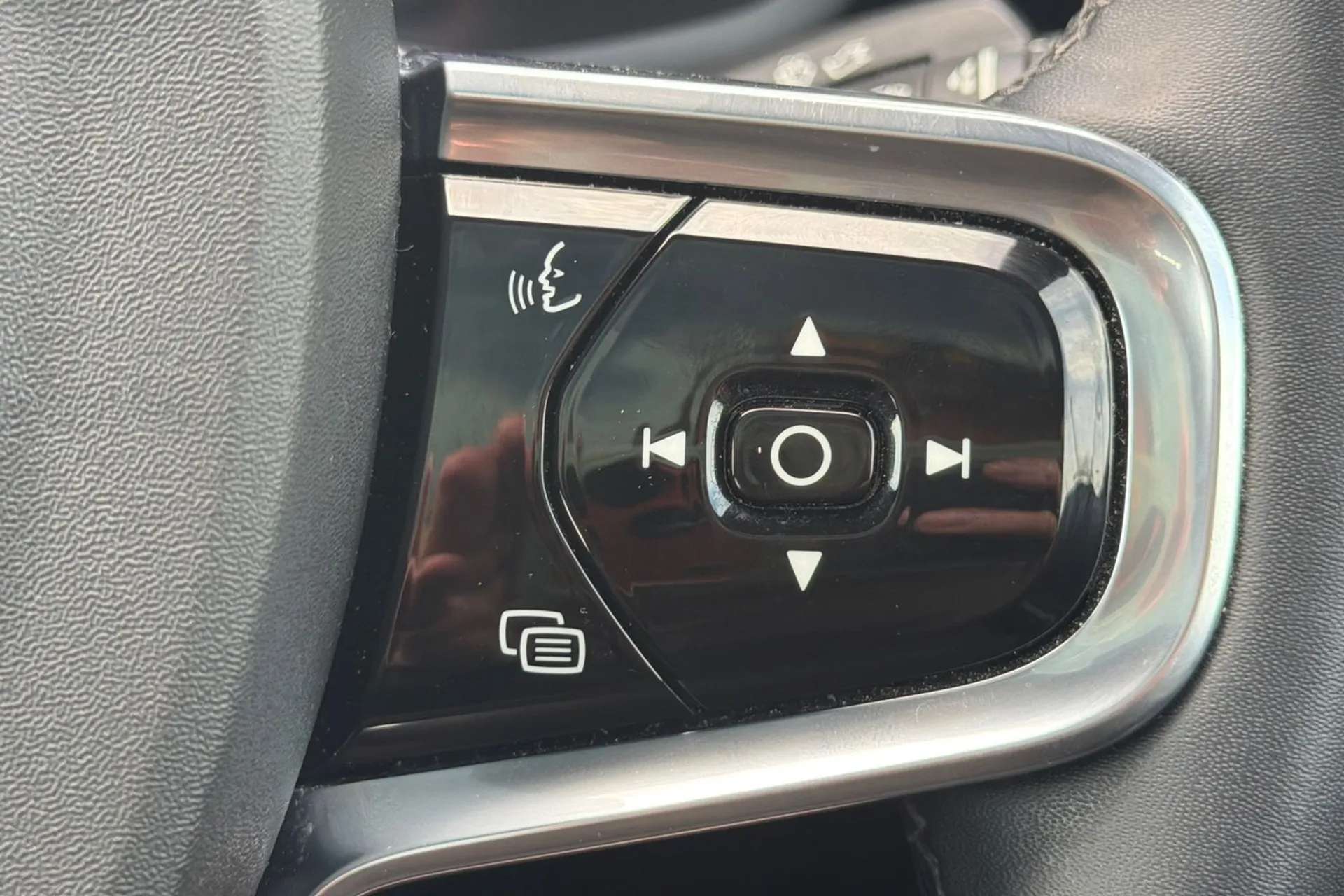 2023 POLESTAR 2 2023 POLESTAR 2