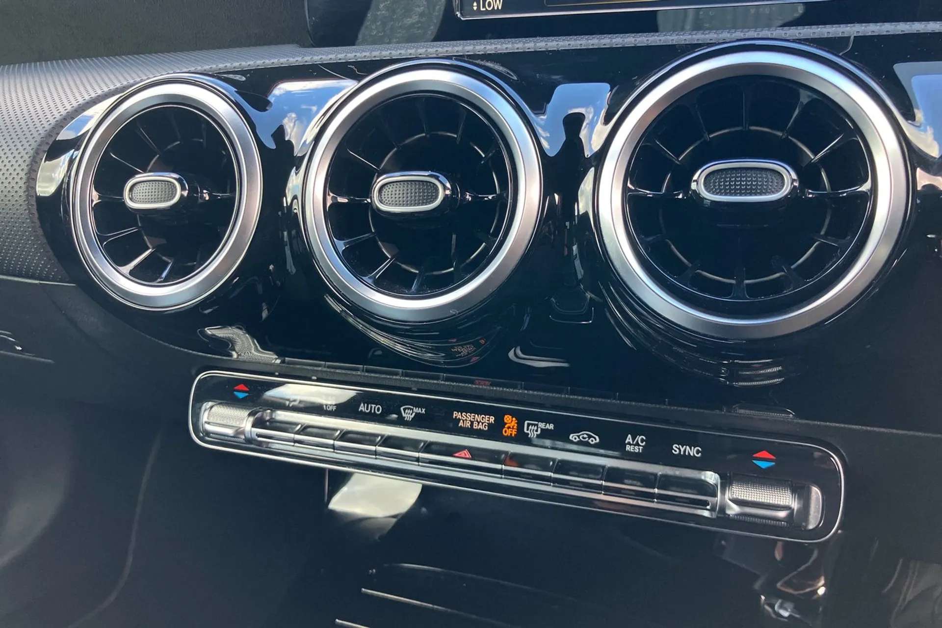 2019 MERCEDES-BENZ A CLASS 2019 MERCEDES-BENZ A CLASS
