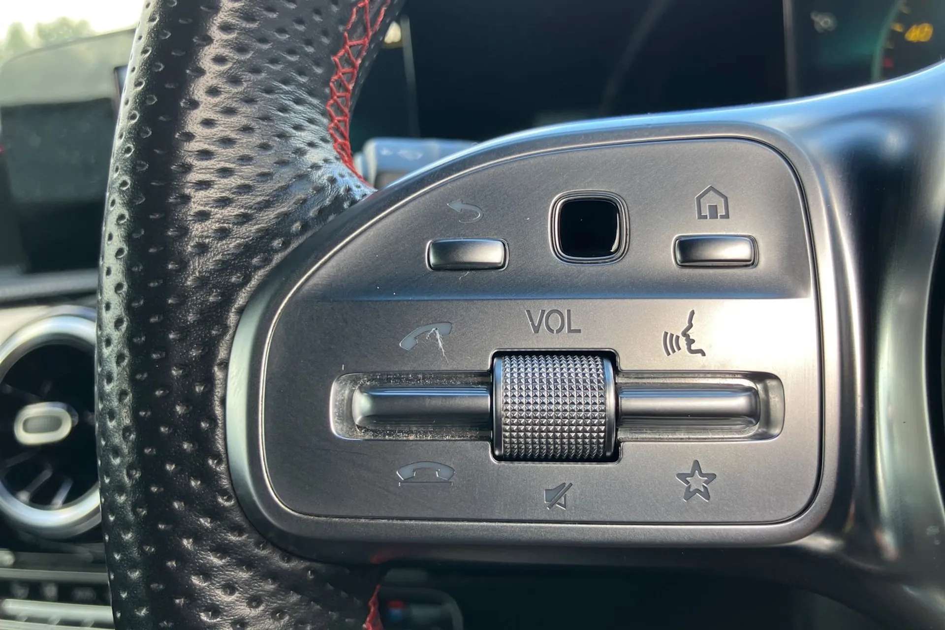 2019 MERCEDES-BENZ A CLASS 2019 MERCEDES-BENZ A CLASS