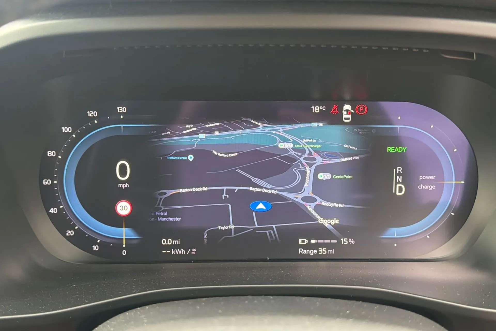 2023 VOLVO XC40 2023 VOLVO XC40