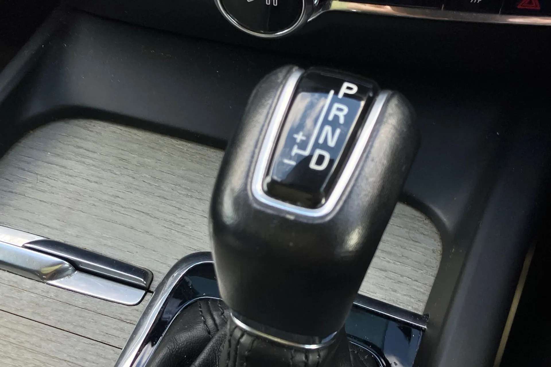2020 VOLVO V60 2020 VOLVO V60