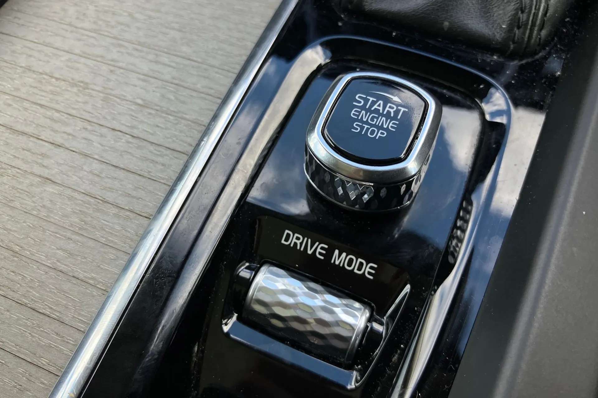 2020 VOLVO V60 2020 VOLVO V60