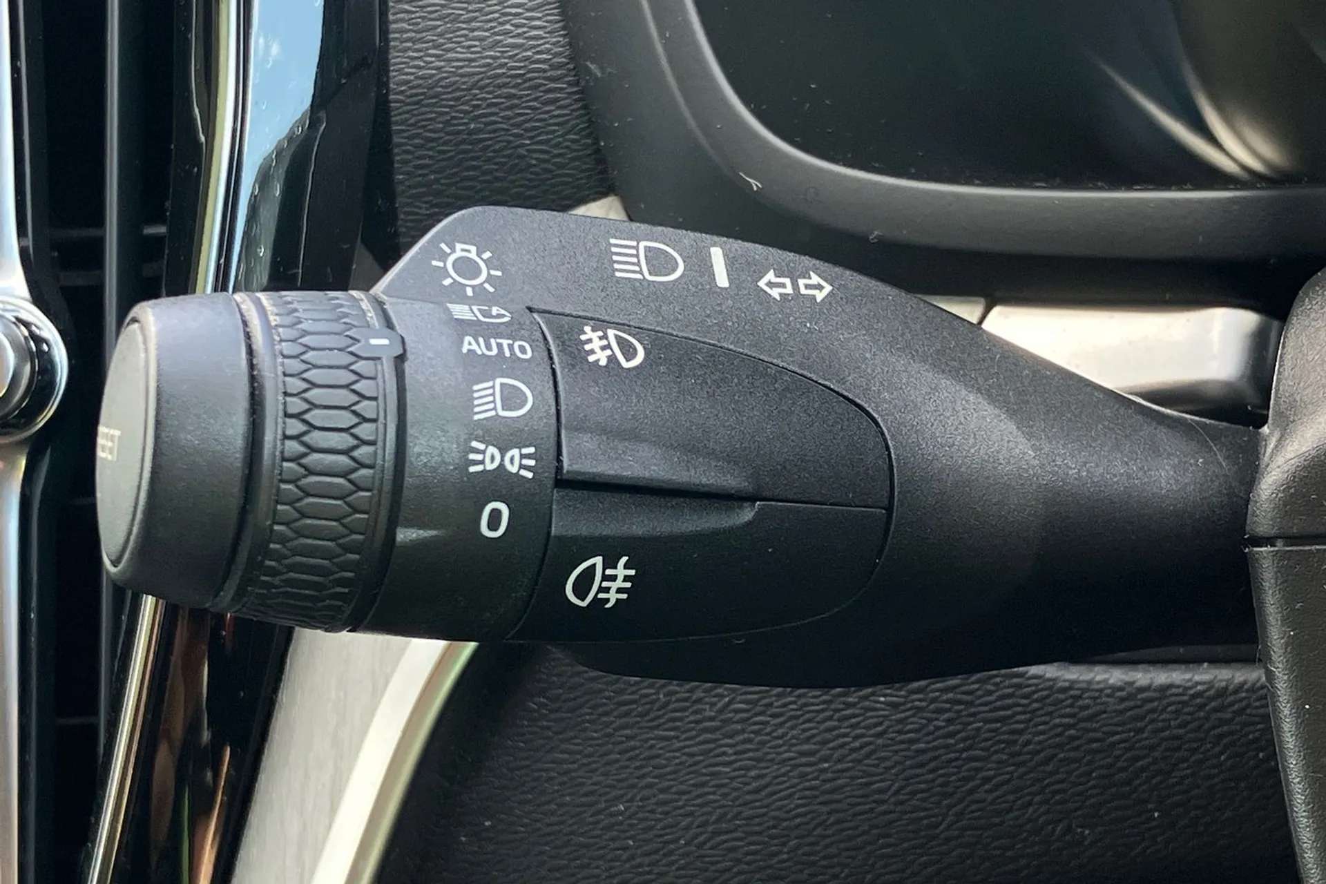 2020 VOLVO V60 2020 VOLVO V60