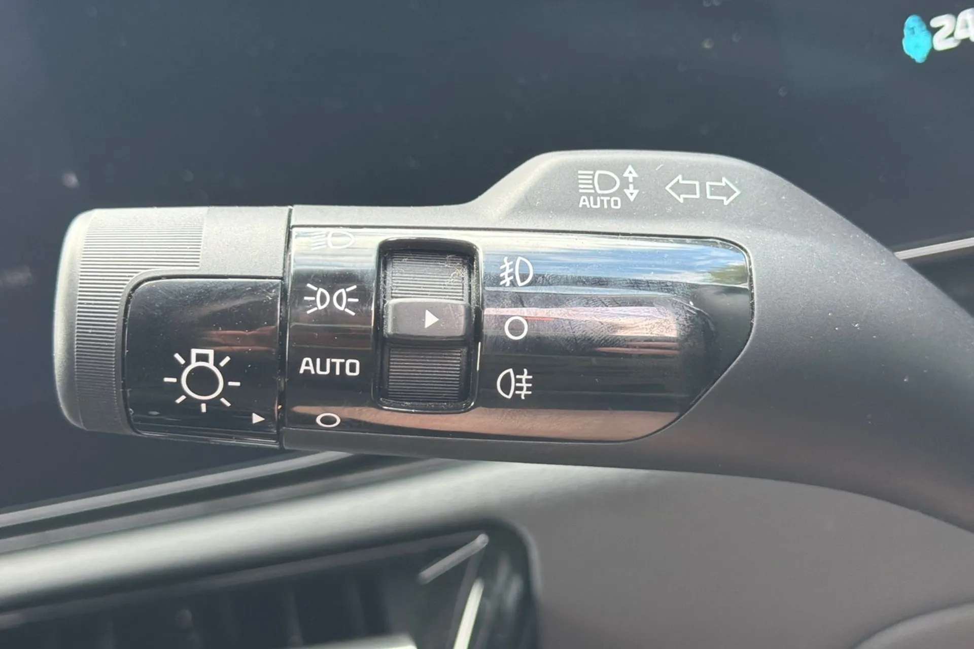 2023 KIA NIRO 2023 KIA NIRO