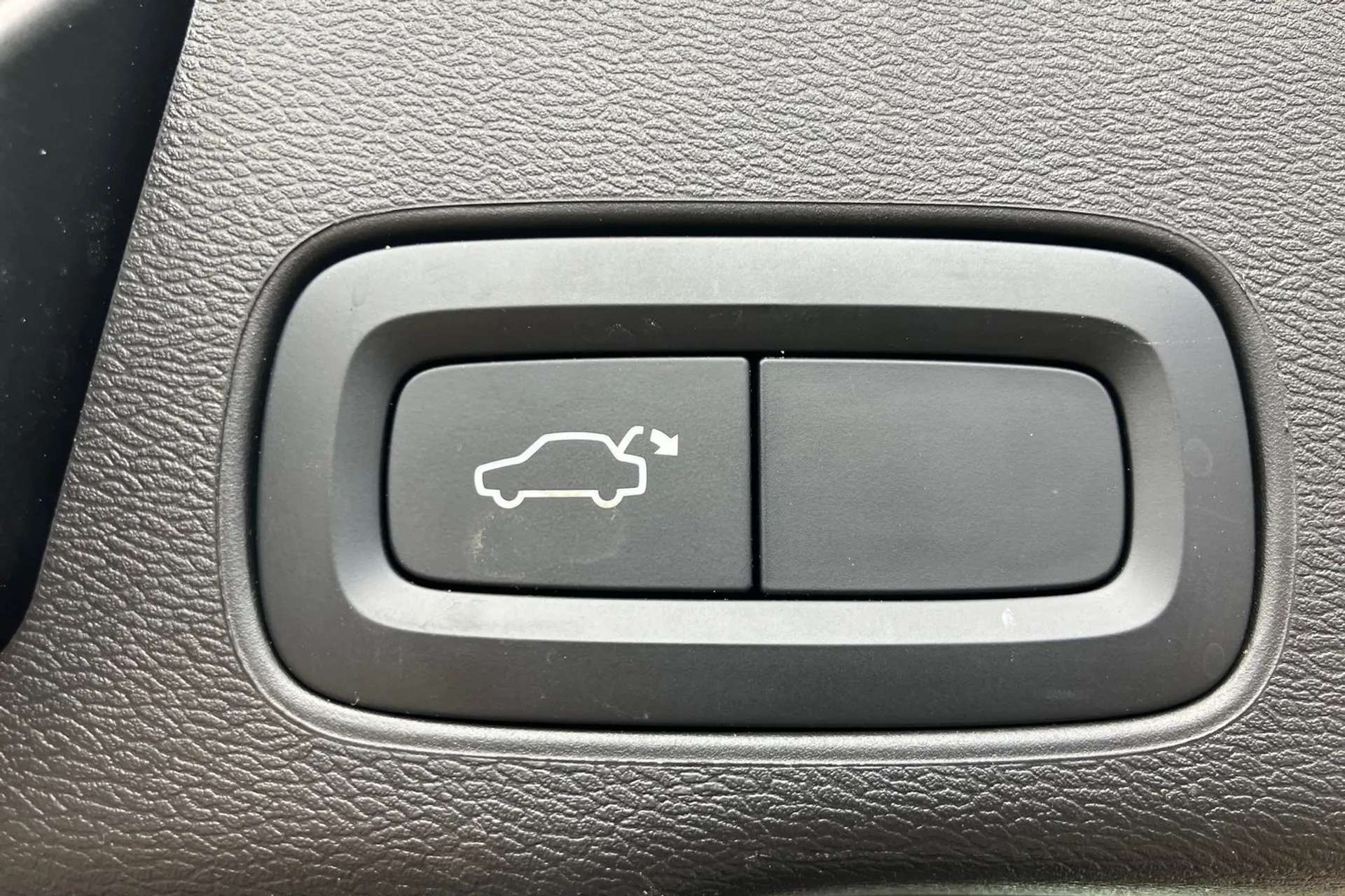2023 VOLVO XC60 2023 VOLVO XC60