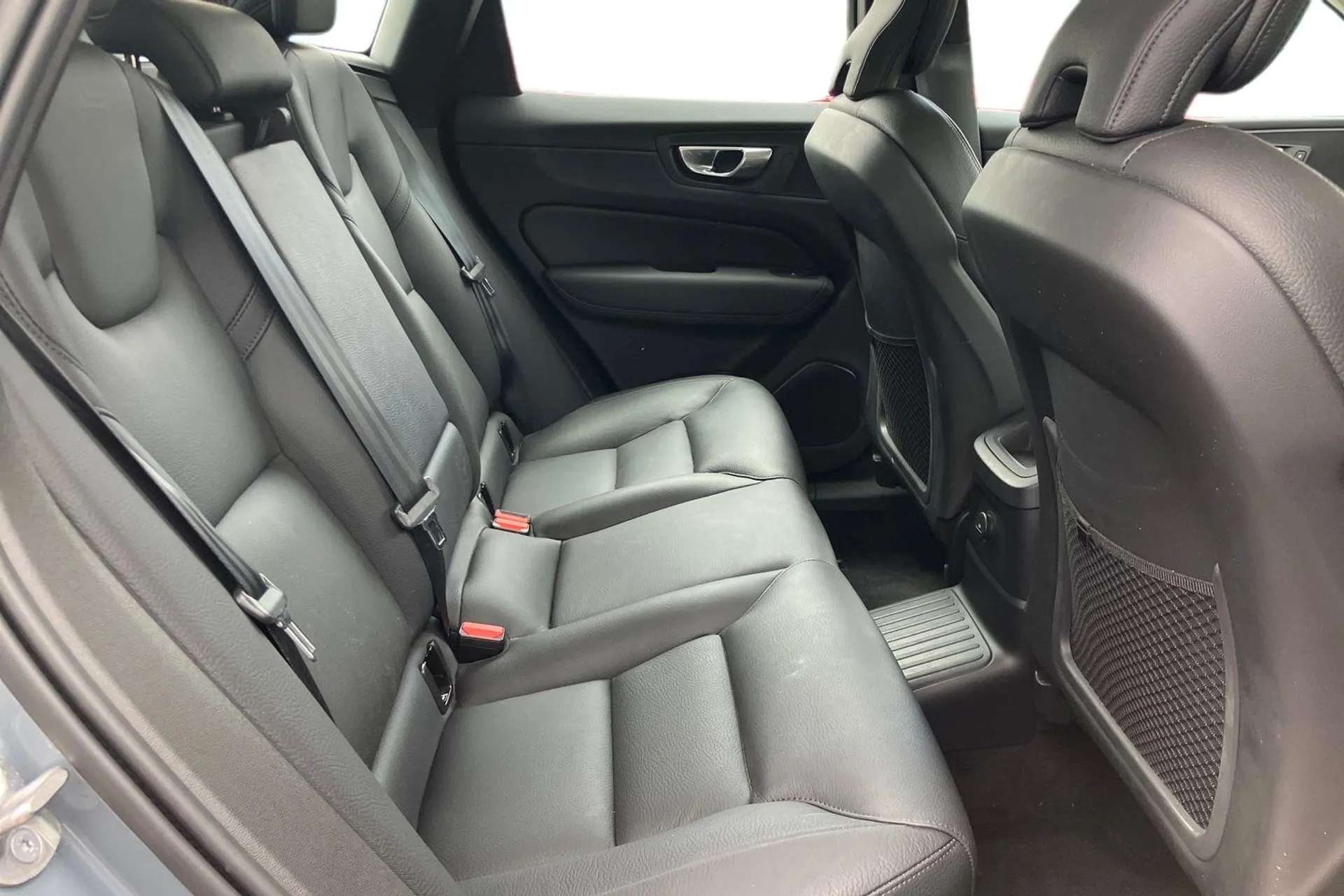 2023 VOLVO XC60 2023 VOLVO XC60
