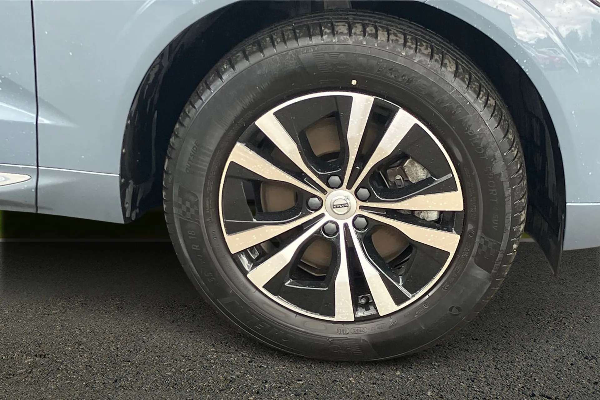 2023 VOLVO XC60 2023 VOLVO XC60