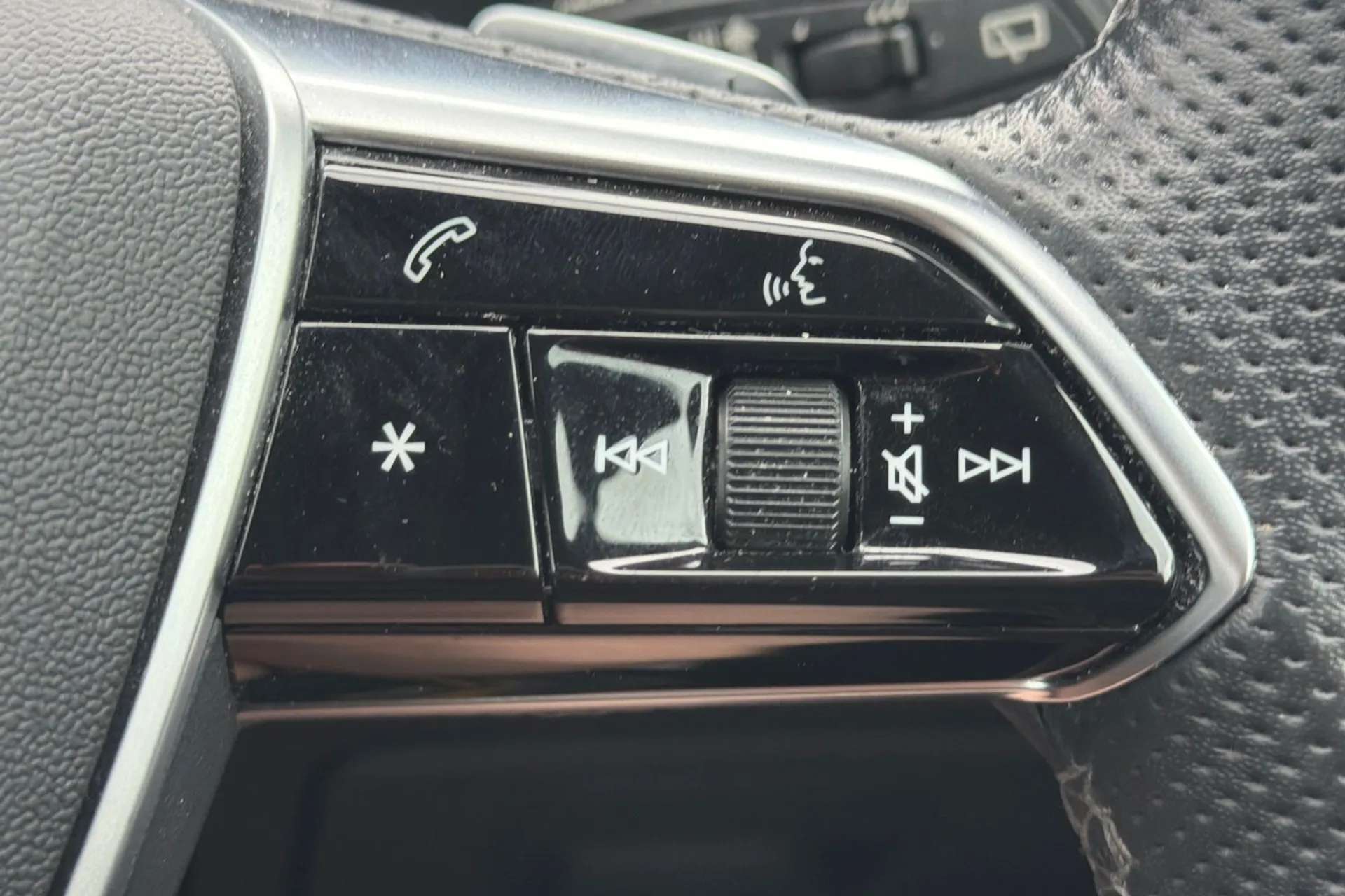 2021 AUDI A6 2021 AUDI A6