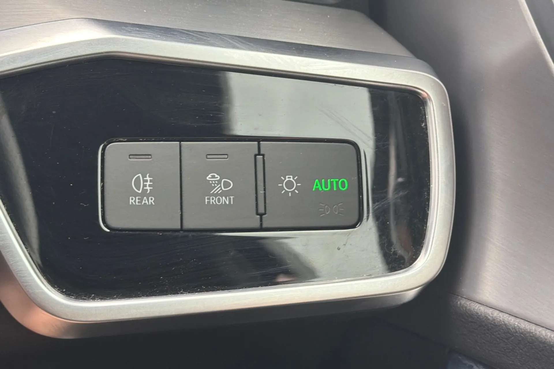 2021 AUDI A6 2021 AUDI A6
