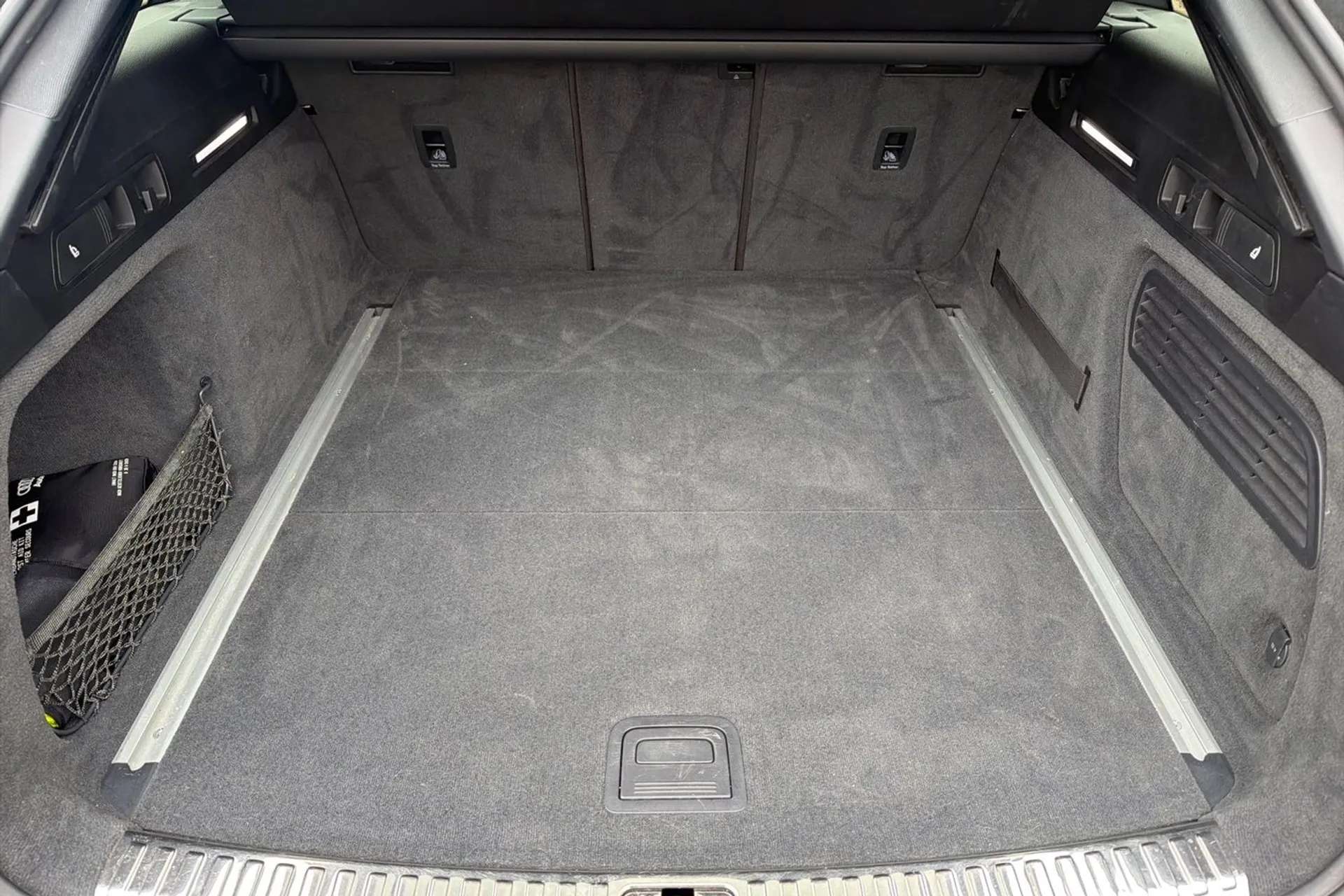2021 AUDI A6 2021 AUDI A6