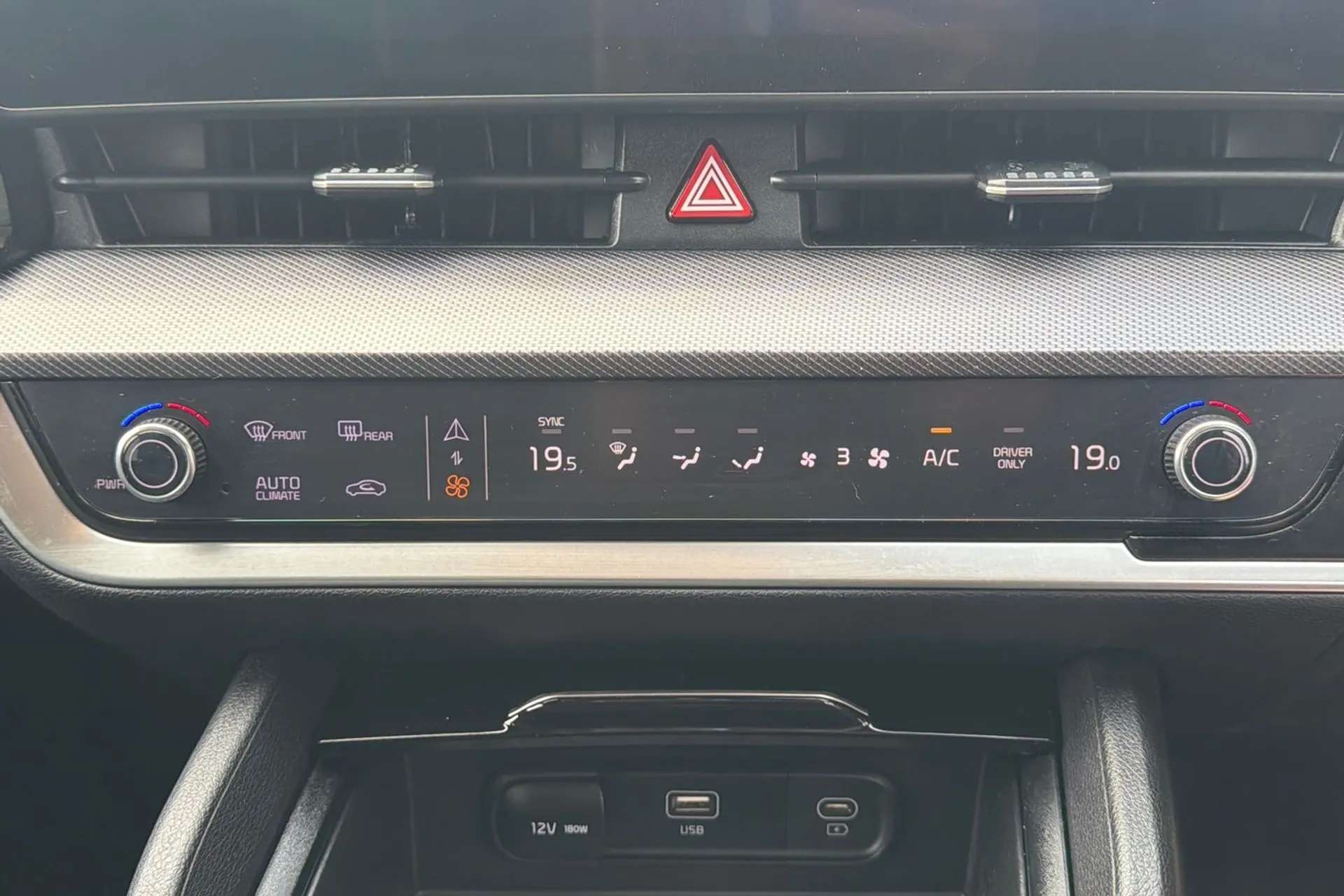 2024 KIA SPORTAGE 2024 KIA SPORTAGE