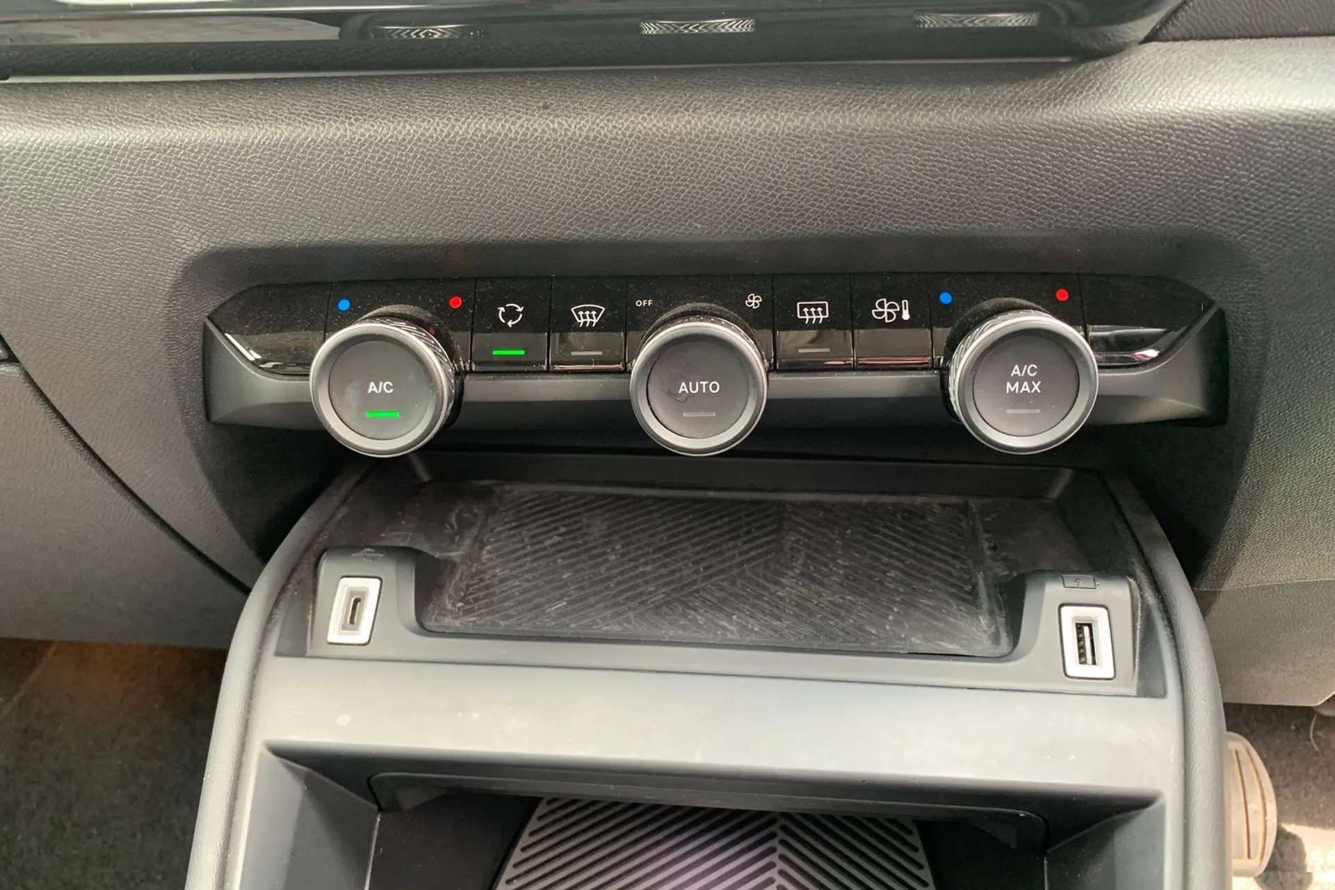 2021 CITROEN C4 2021 CITROEN C4