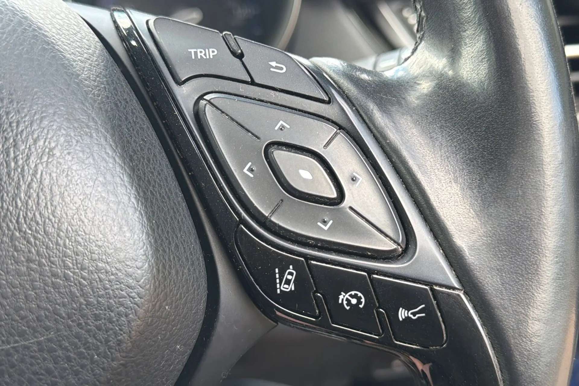 2019 TOYOTA C-HR 2019 TOYOTA C-HR