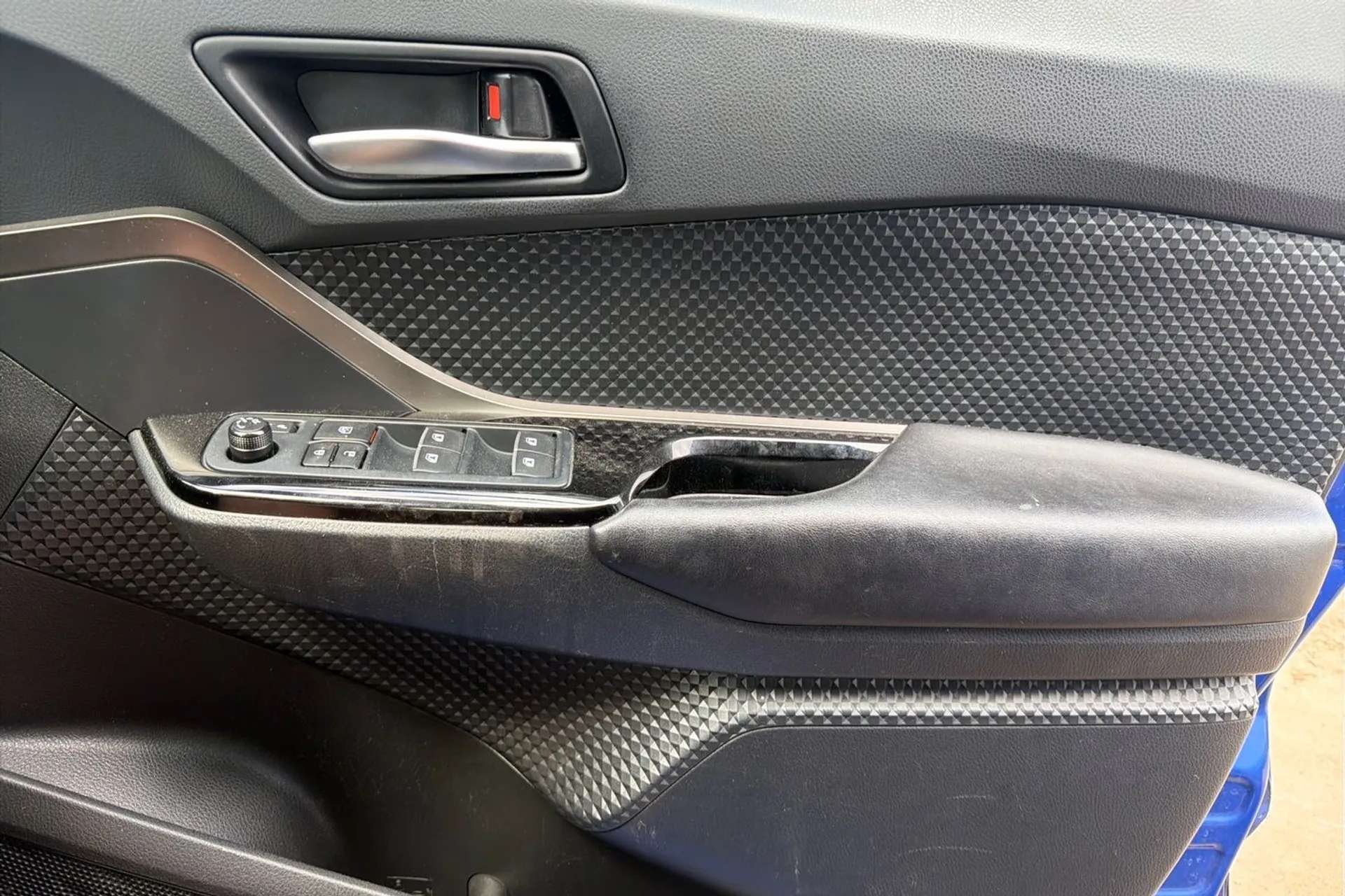 2019 TOYOTA C-HR 2019 TOYOTA C-HR